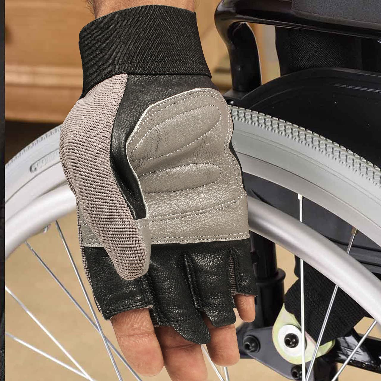 Gants de fauteuil roulant en cuir véritable paume rembourrée sans doigts antidérapants cyclisme légers M
