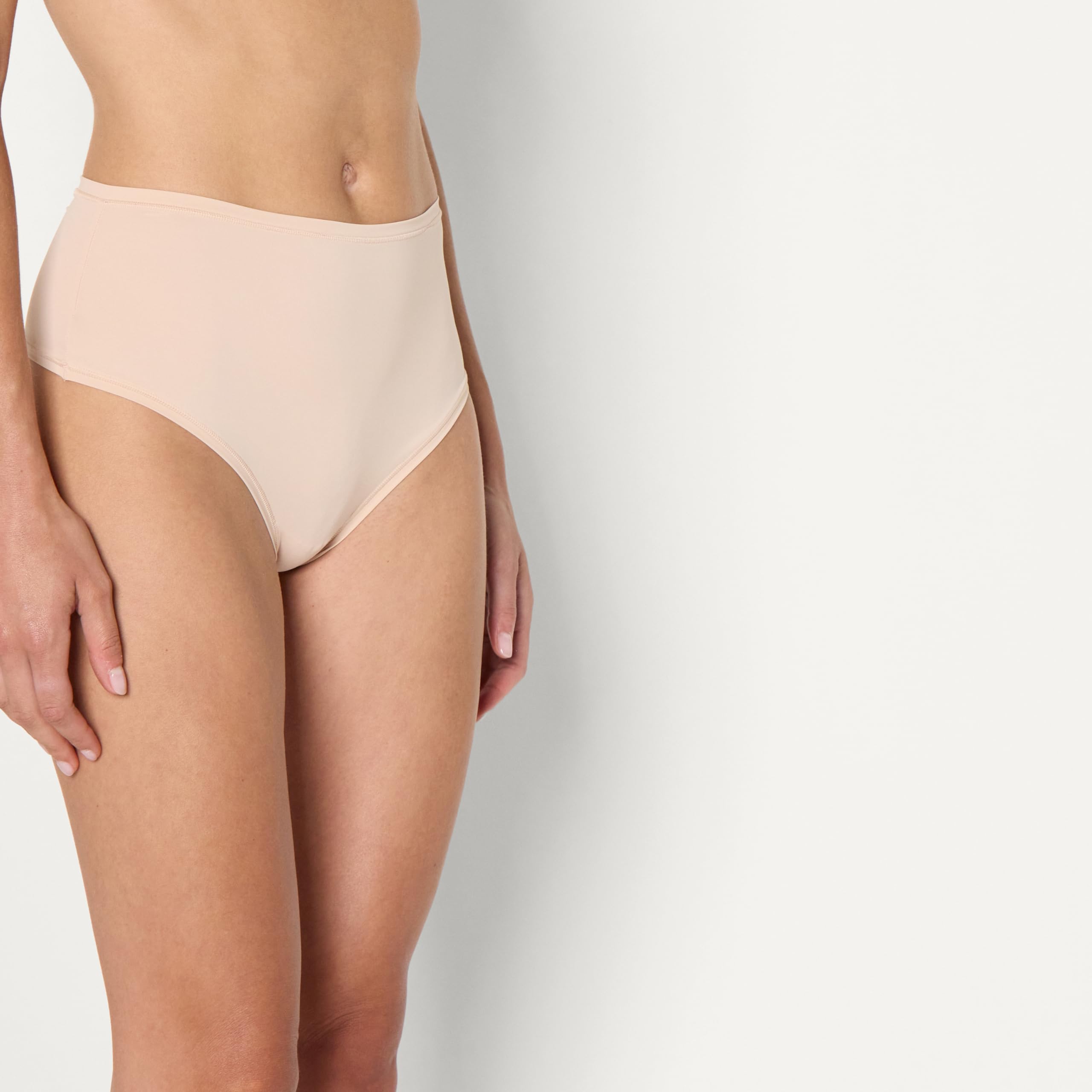 Amazon Essentials Perizoma in Microfibra (Perizoma e Perizoma a Vita Alta) Donna, Pacco da 6