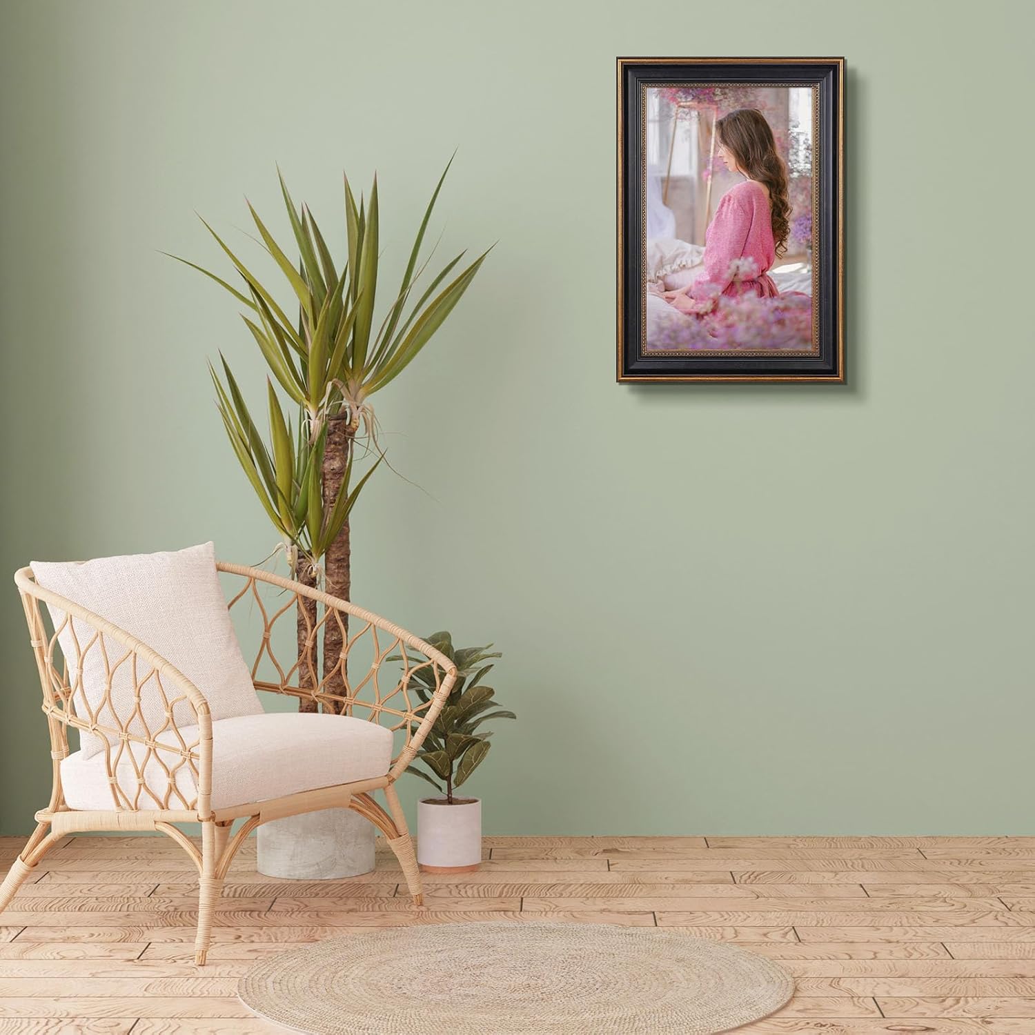 Space Art Deco, 12x18 Ornate Picture Frame Without Mat for 12x18 Photo,Shatter-Resistant Glass Sawtooth Hangers Wall Mount Display(Color Black/Ornate Gold)