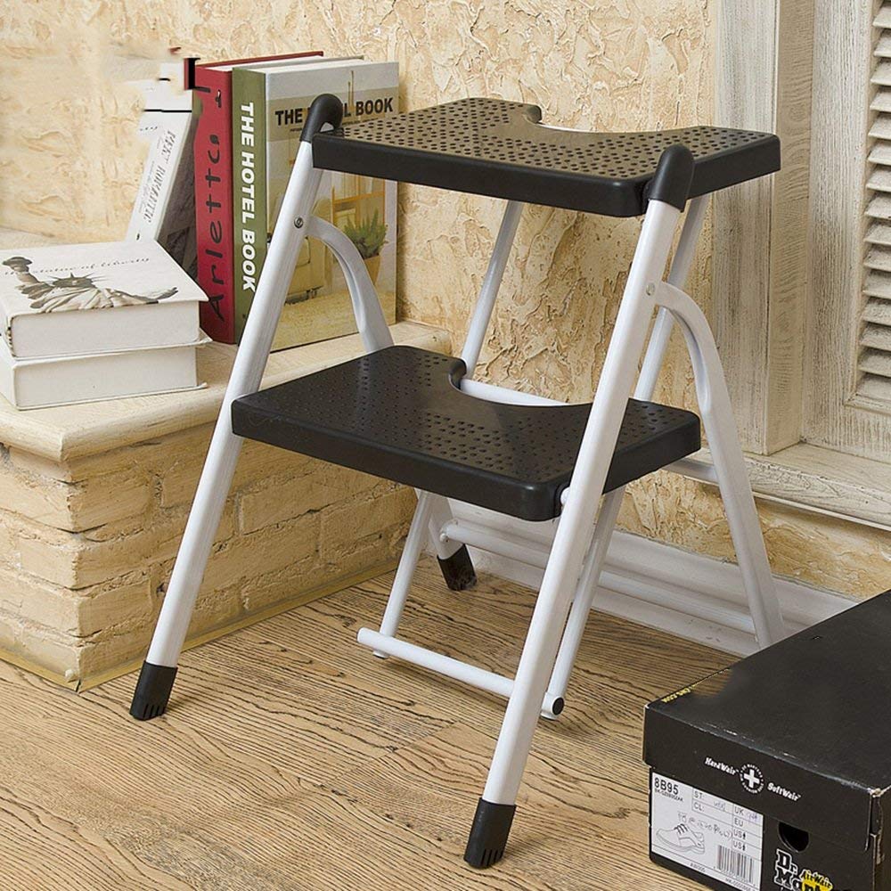 Échelle d'ascension pliable à deux ou trois marches pour intérieur