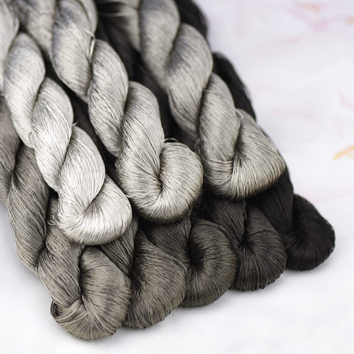 MINGGUXIUYI Natural 100% Silk Thread, Handmade Embroidery Thread, Silk Embroidery Thread 880 Metres, 8 Colors (78) - Image 3