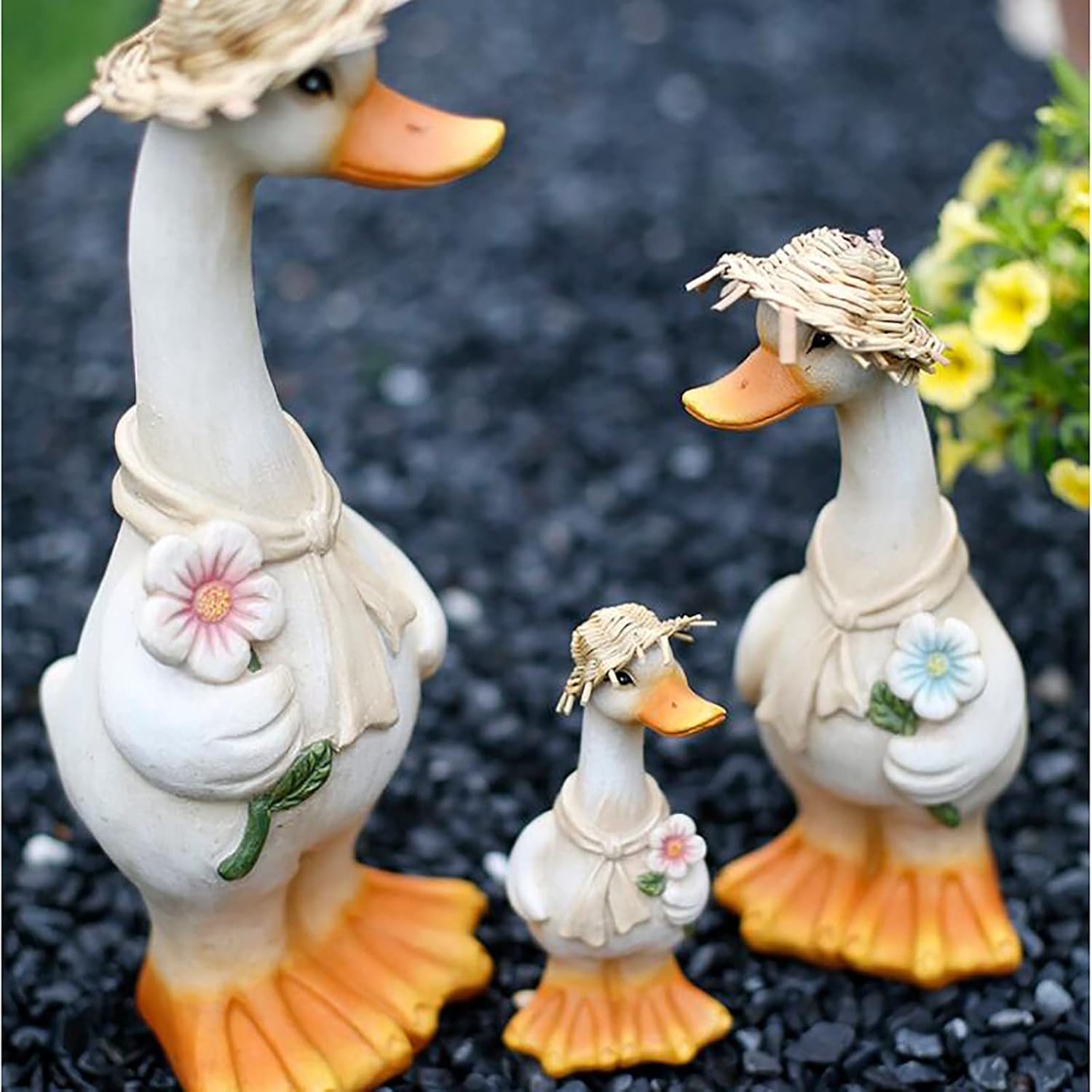Garden Decoration Ornament Cartoon Duck Ornament Animal Sculpture Lawn Garden Decoration Outdoor Animal Crafts
