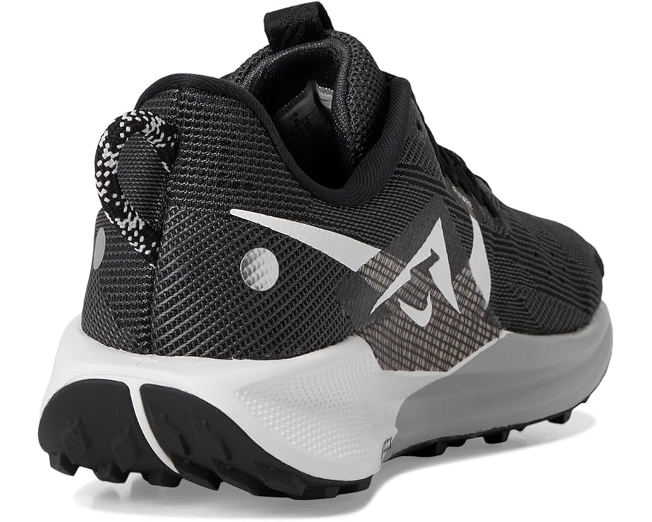 Nike Pegasus Trail 5 - Back View