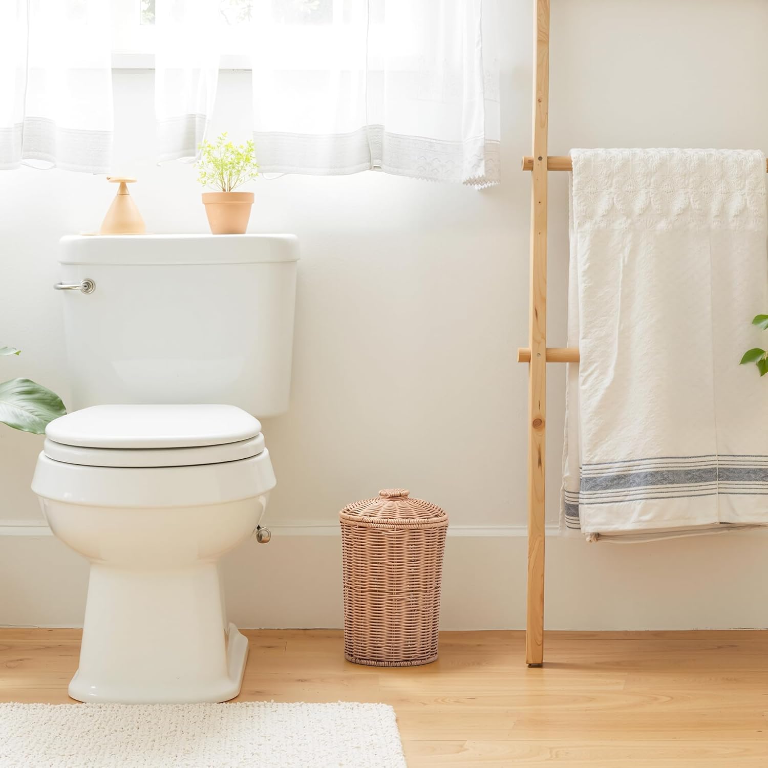 GRANNY SAYS Wicker Small Bathroom Trash Can with Lid, 2 Gallon Cute Decorative Waste Basket for Bedroom and Dorm, Office Garbage Cans for Under Desk, Mini Round Trash Bin for Decor, Nude Color