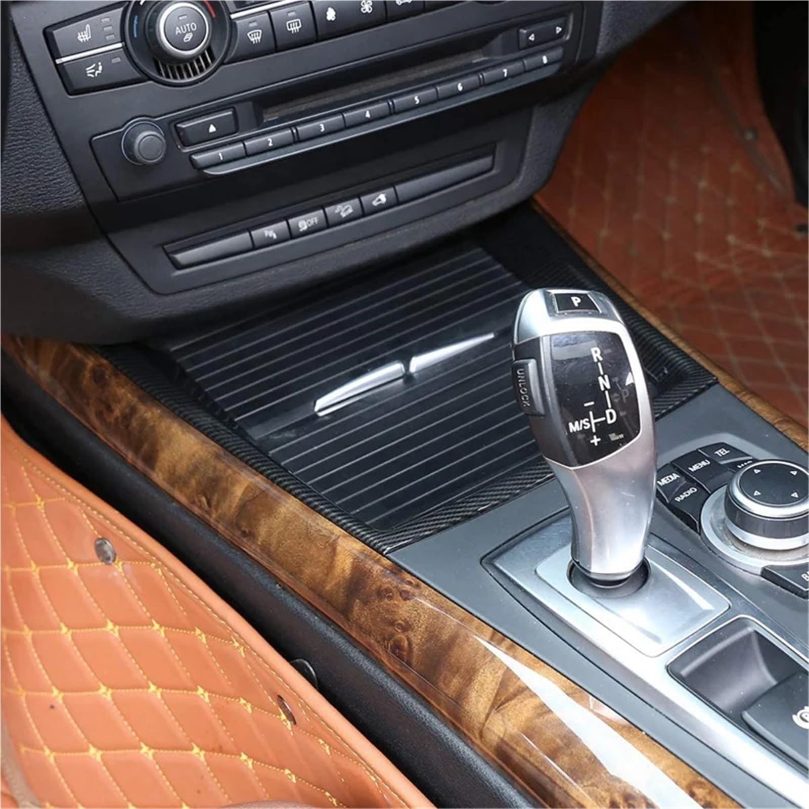 Folia na panel‌ Okleina skrzynia biegów‌ Pasek na kubek do konsoli środkowej z włókna węglowego, pasujący do BMW X5 E70 X6 E71 2008-2013