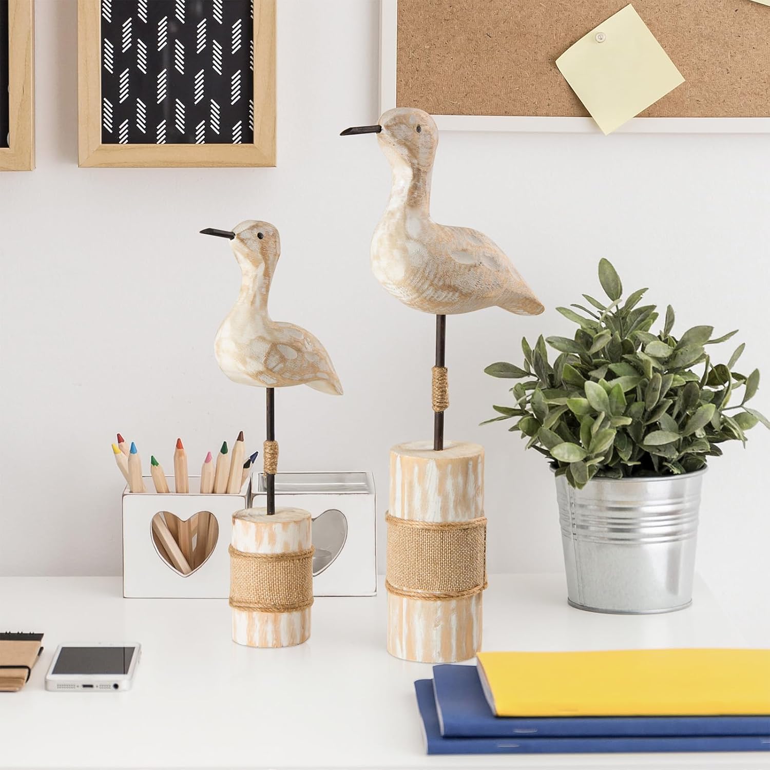 White Seagull Statues Nautical Decor, Wooden Sea Bird Statues for Coastal Beach Ocean Home Table Decoration, 2Pcs