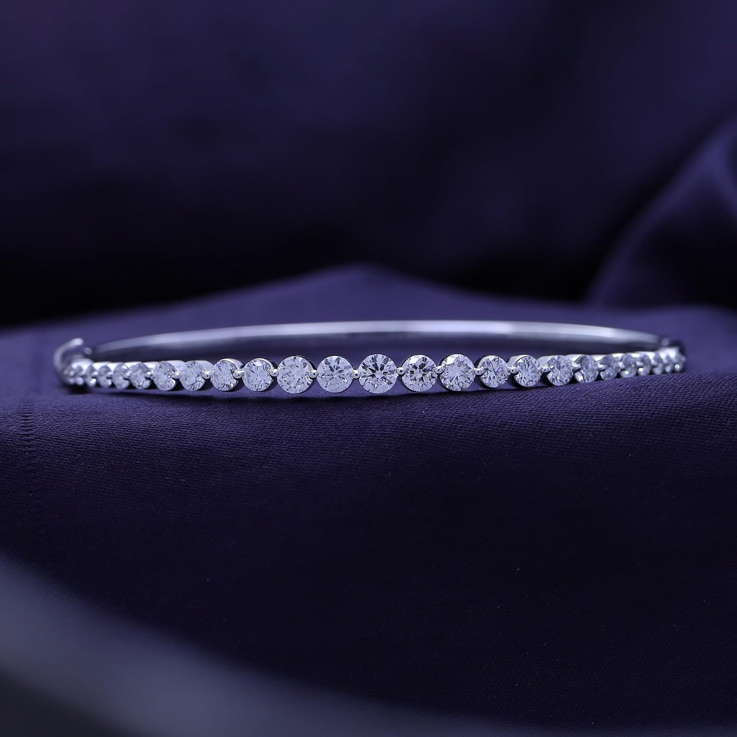 SAVEARTH DIAMONDS Bangle Bracelet for Women 2.00 Carat (ctw) Round Cut Lab Grown Diamond Bracelet in 14K Gold Plated 925 Sterling Silver or Vermeil Jewelry for Her Size : 6 to 8 Inches