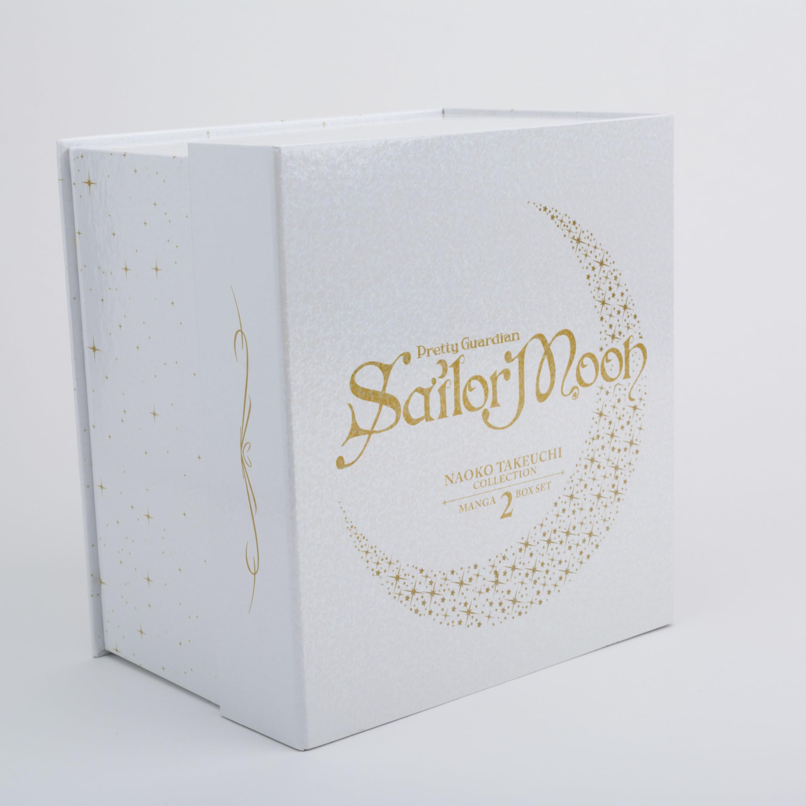 Sailor Moon Manga Box Set Vol. 7-10 (Naoko Takeuchi Collection): With 16 Art Cards, Codename Sailor V, and a Holographic Gift Box: 2 (Sailor Moon (Naoko Takeuchi Collection) Manga Box Set)