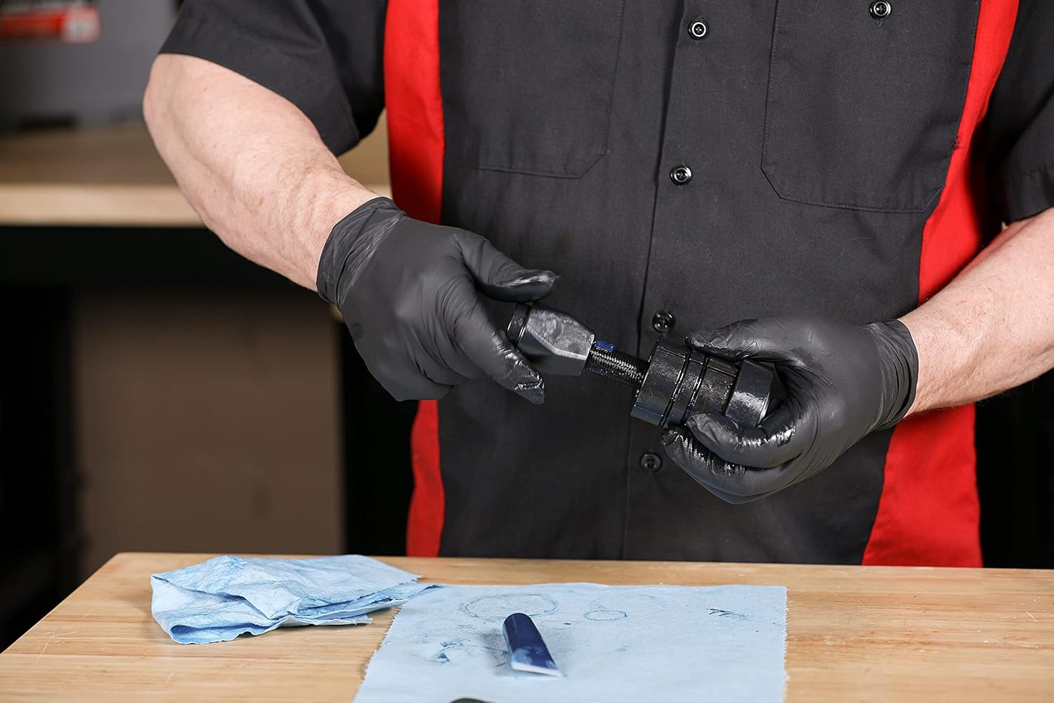 ARES 14025 – Exhaust Pipe Expander Kit – Widens Exhaust Pipes from 1-5/8-Inches to 4-1/4-Inches in Diameter – 7-Piece Impact Rated Kit Includes Heavy Duty Storage Case