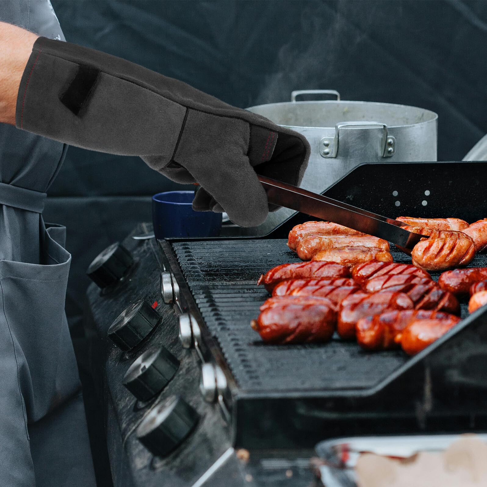 Hitzebeständige Bbq Grillhandschuhe aus Leder mit Isolierung Feuerfeste Rutschfeste Ofenhandschuhe für Herren Vielseitig Einsetzbar Beim Grillen Backen und Kaminbetrieb