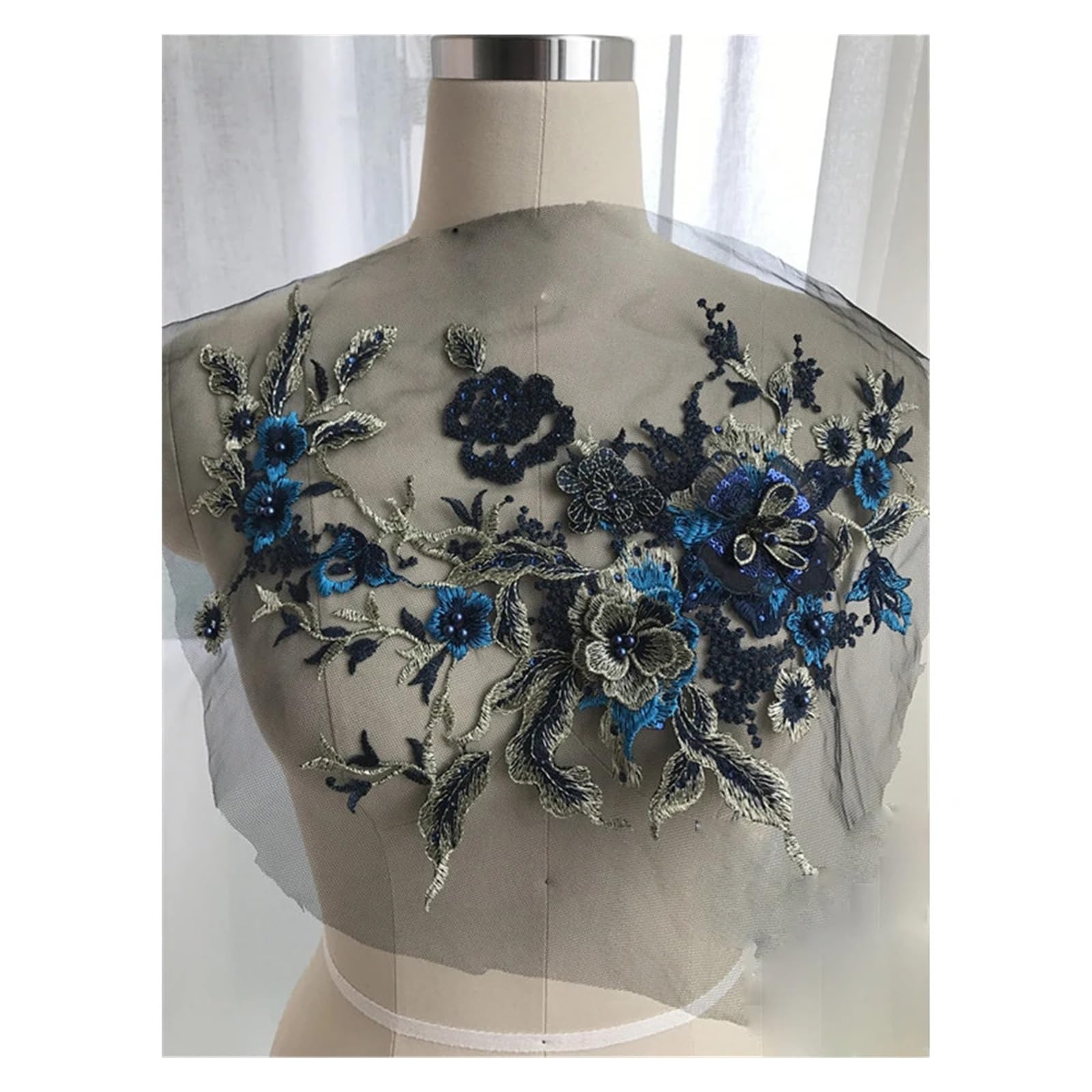 Dentelle perlée à fleurs haut de gamme : 5 broderies appliquées bleu foncé pour robe de mariée
