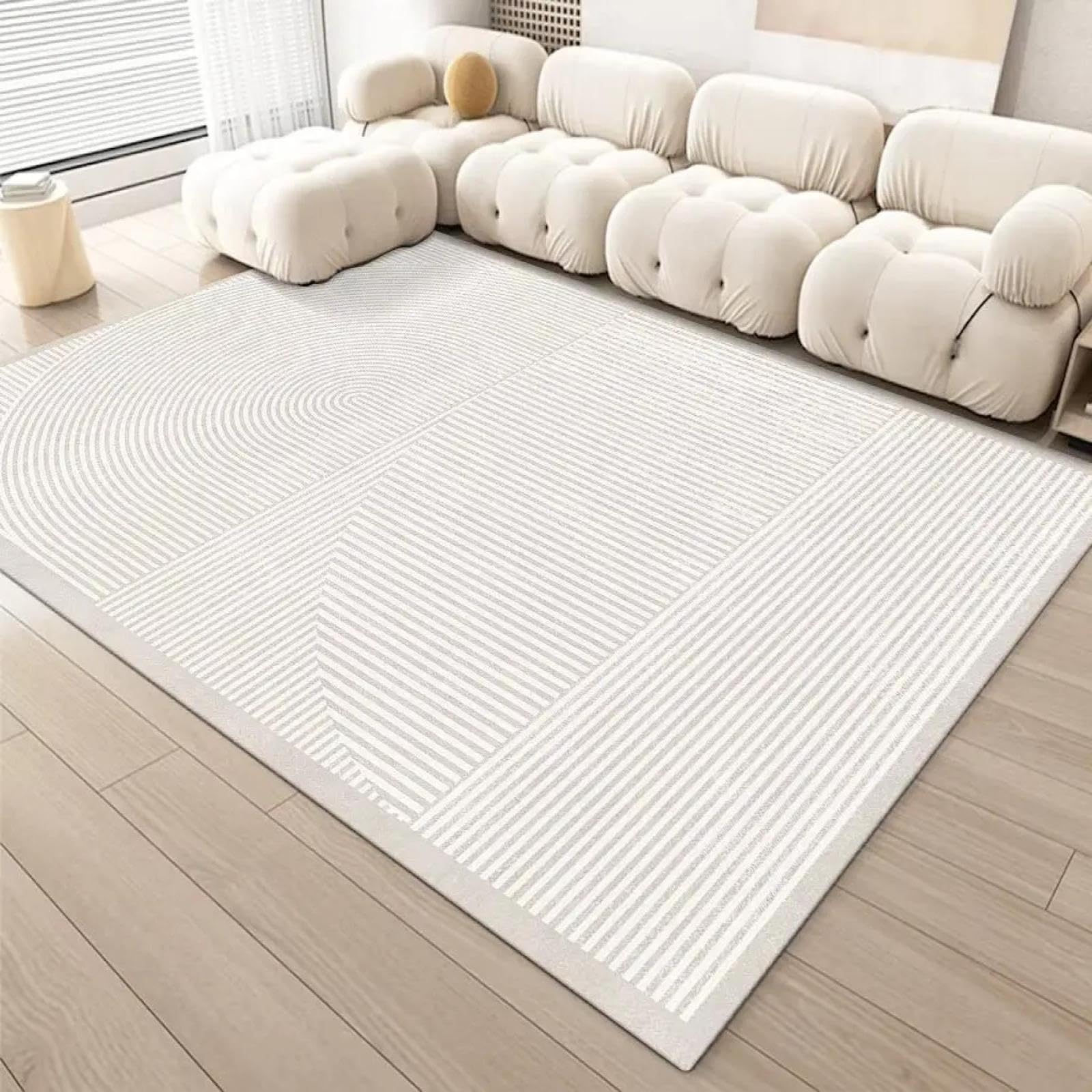 Tapis de chambre blanc en flanelle douce pour créer un coin lecture cosy