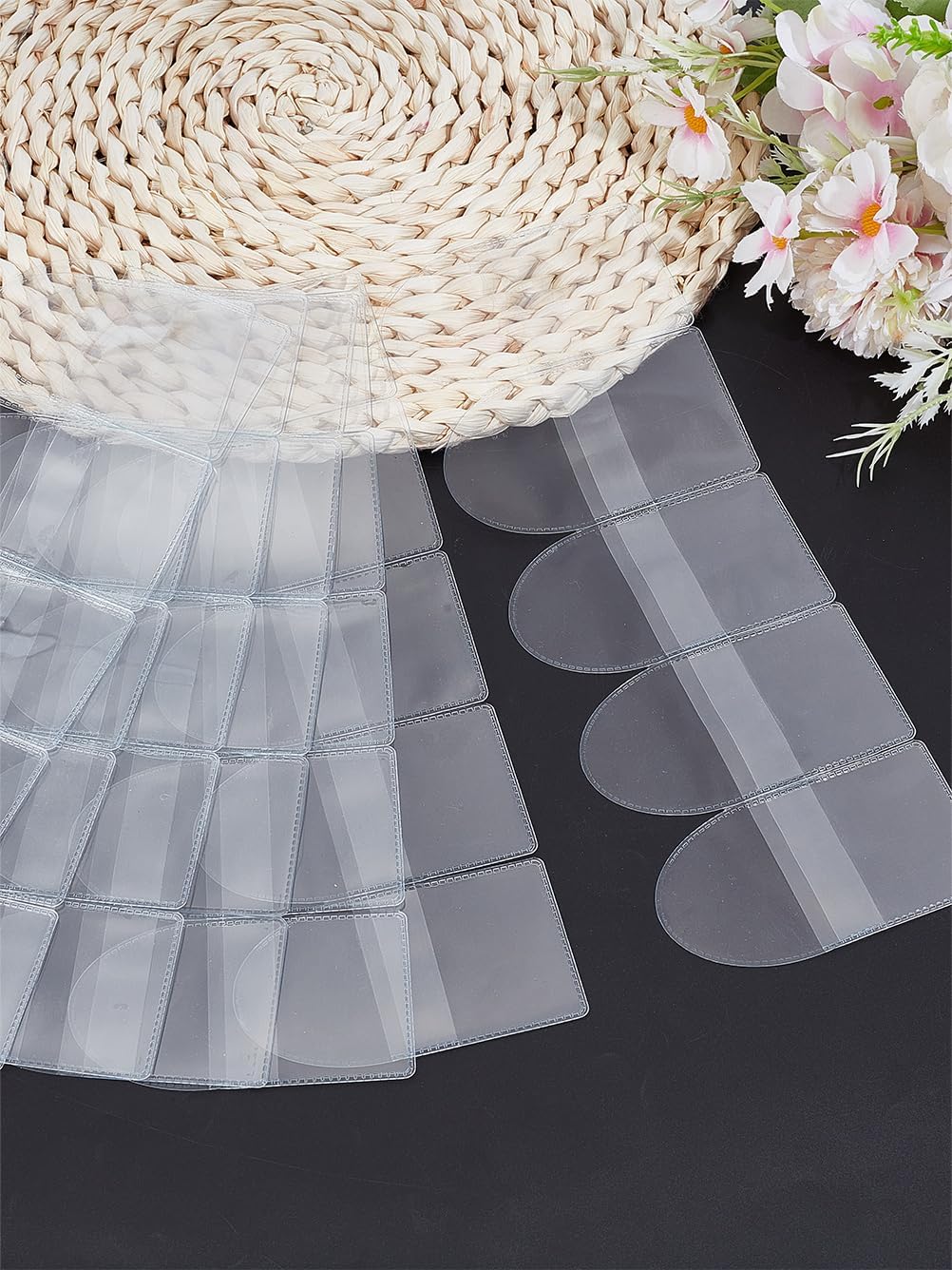 40Pcs PVC Single Pocket Coin Sleeves Holders, Individual Clear Plastic Coin Flips Rectangle Small Item Organizer Sleeves for Jewelry Currency Bills Collectors Supplies, 5.5x5.15x0.1cm