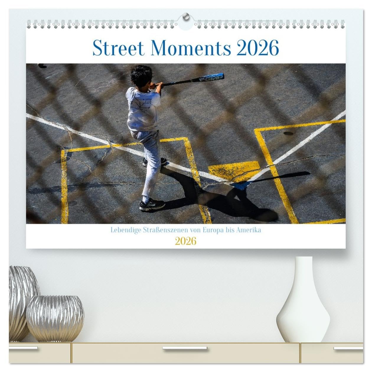 Street Moments (hochwertiger Premium Wandkalender 2026 DIN A2 quer), Kunstdruck in Hochglanz: Lebendige Straßenszenen von Europa bis Amerika (CALVENDO Kunst)
