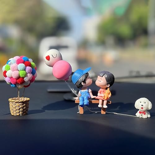 Bonita decoración de coche de caricaturas para parejas, para tablero de instrumentos, lindo adorno con perro y globos Bonita decoración de coche de caricaturas para parejas, para tablero de instrumentos, lindo adorno con perro y globos
