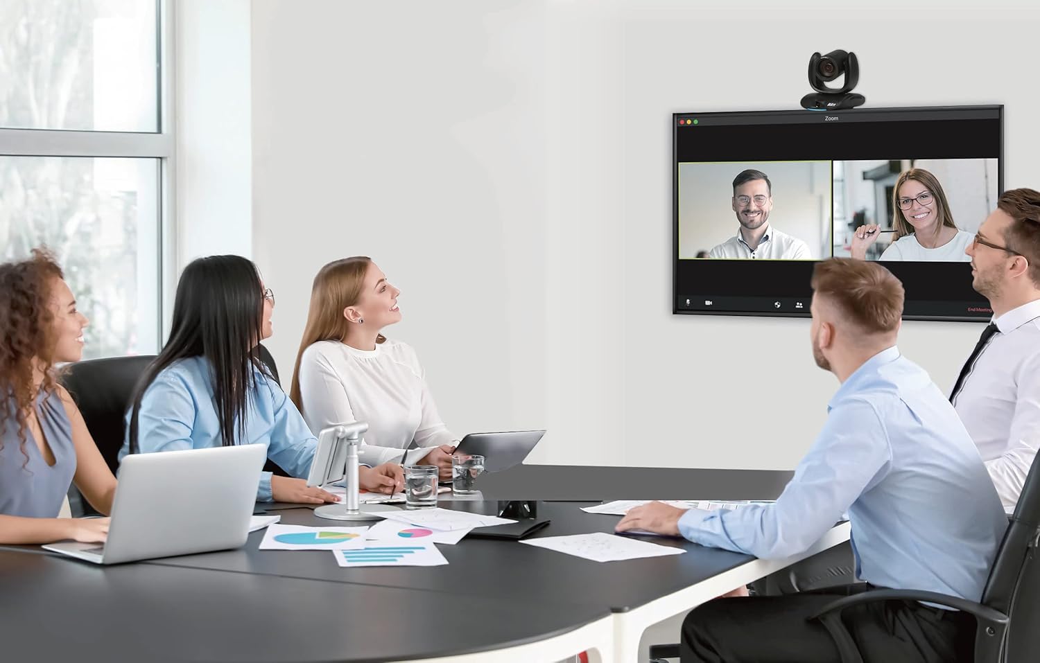 AVer CAM550 camera displaying a Smart Gallery view on a screen