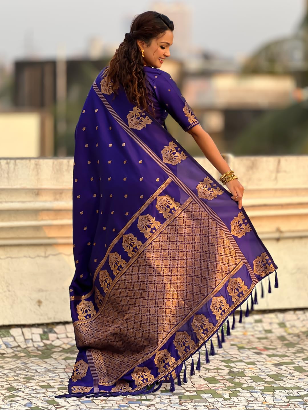 SGF11 Women's Kanjivaram Pure Soft Silk Saree With Unstitched Blouse Piece product image 3