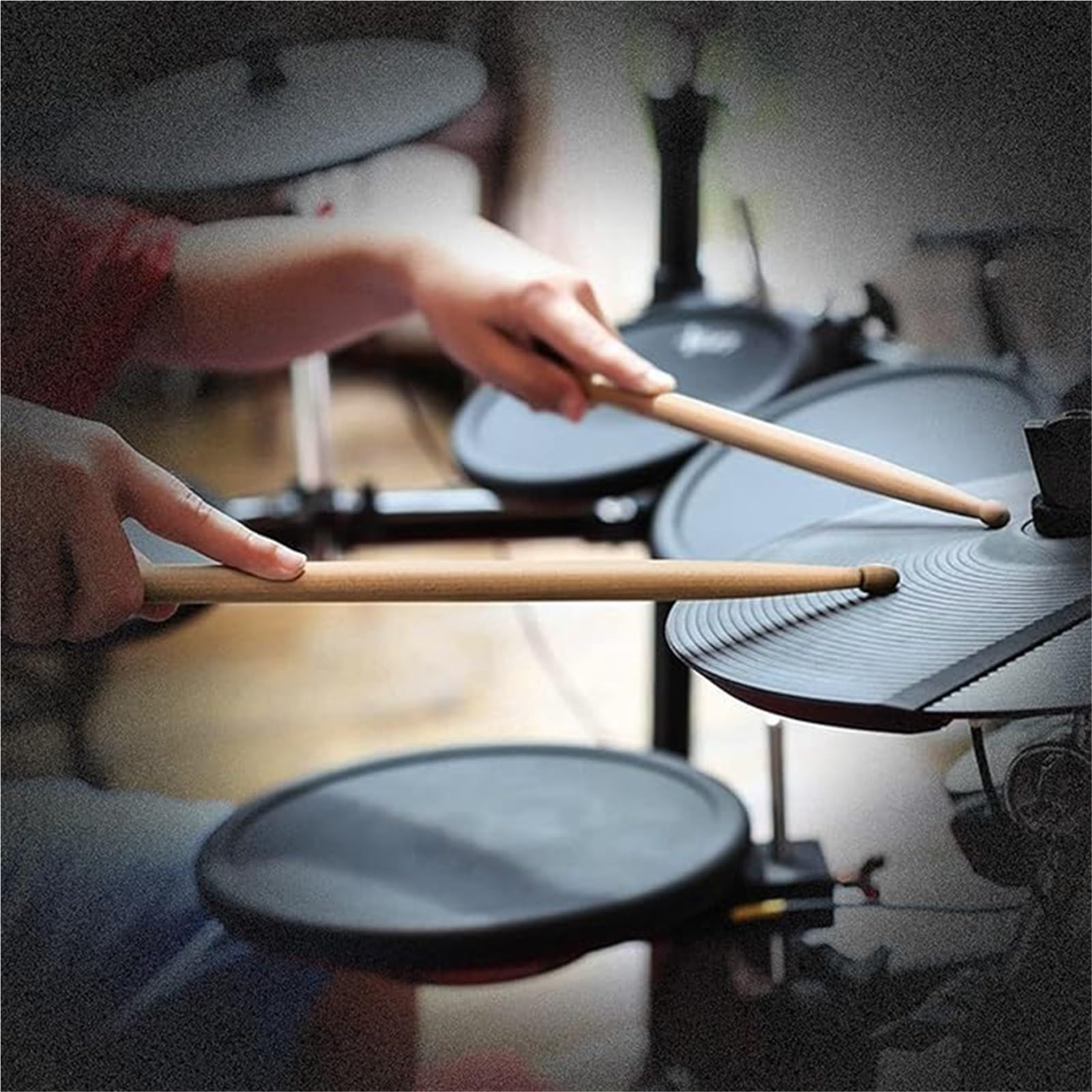 TrommelstöCke 2 Pairs Maple Drumsticks Ideal for All Ages Practice Sticks Elegant Log Color for Jazz and Percu FüR Schlagzeug