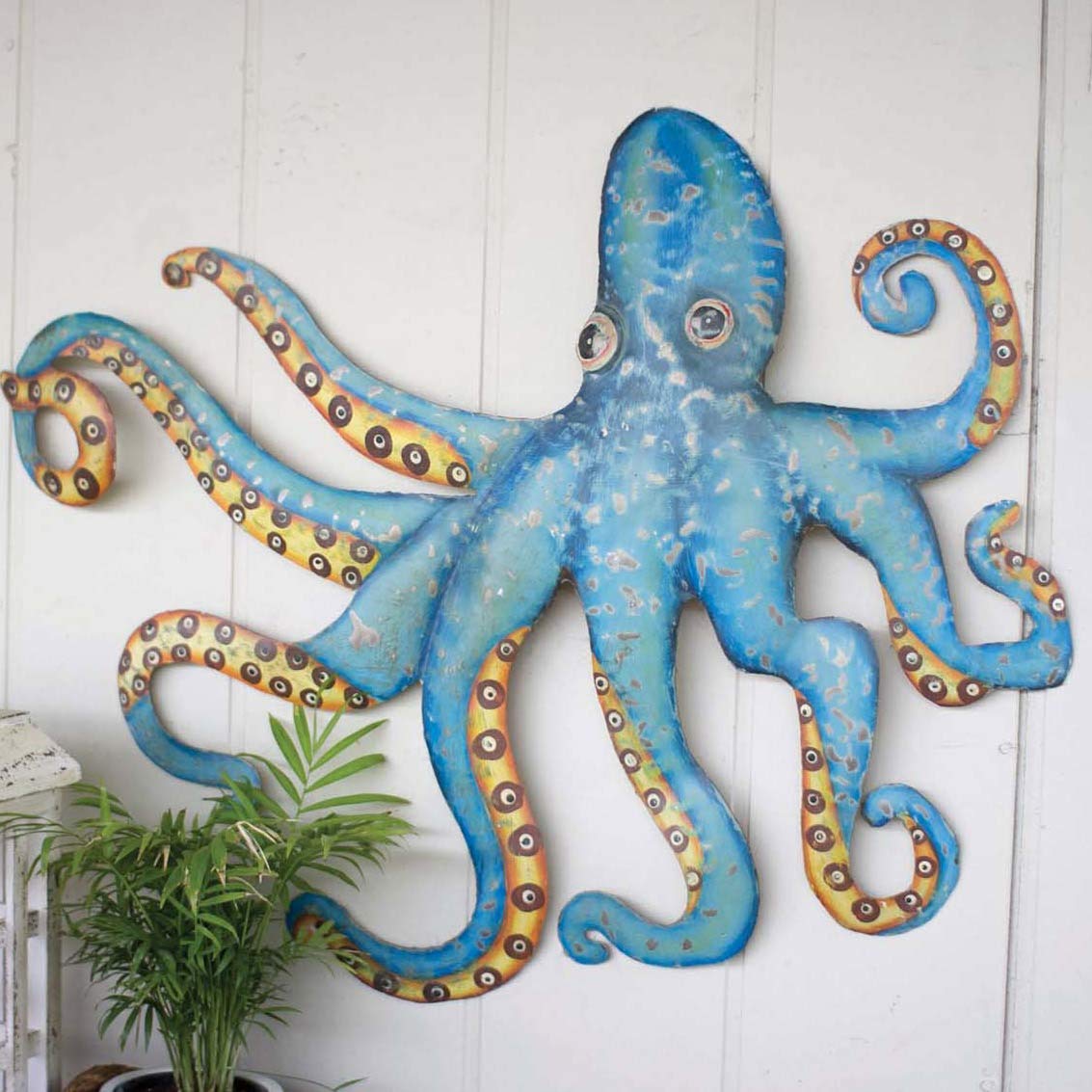 BLACK FOREST DECOR Hammered Recycled Metal Octopus Wall Hanging – Coastal Statement Art, 32" H x 28" W