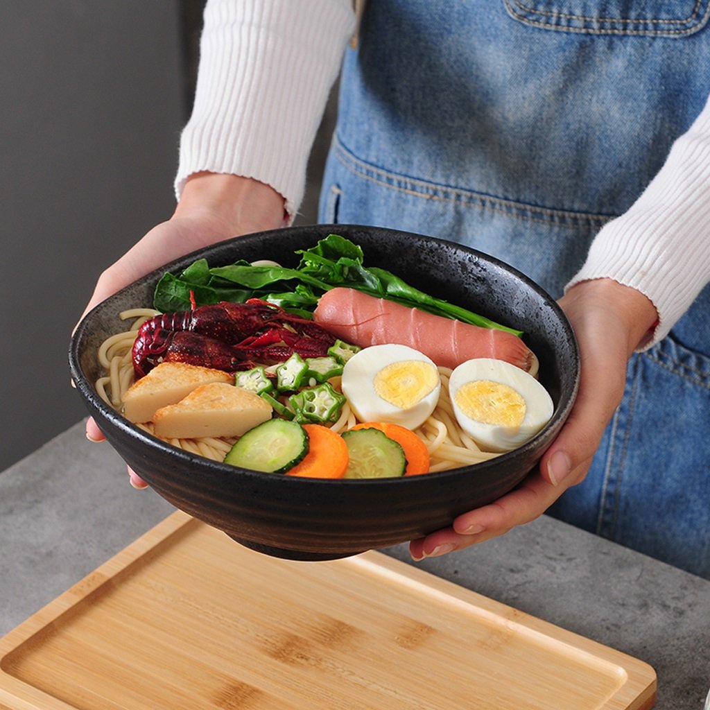 Retro czarna ceramiczna miska ramen, duża nieregularna głęboka miska na zupę, miska na sałatkę z owocami, miski na płatki śniadaniowe i makaron