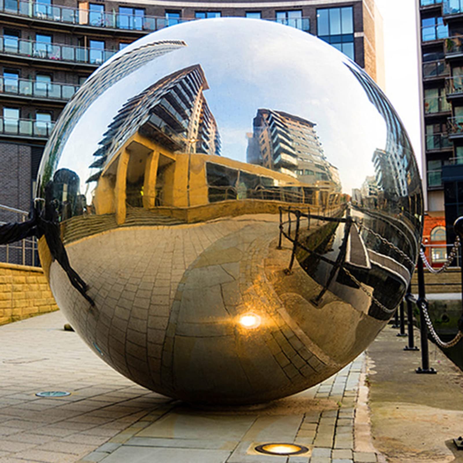RT-OSXE Boules Réfléchissantes pour Jardin, Globe D'ornements D'étang Flottant Poli Miroir en Acier Inoxydable, Hémisphère D'artisanat Décoration Jardin pour Le Mariage Fête Noël
