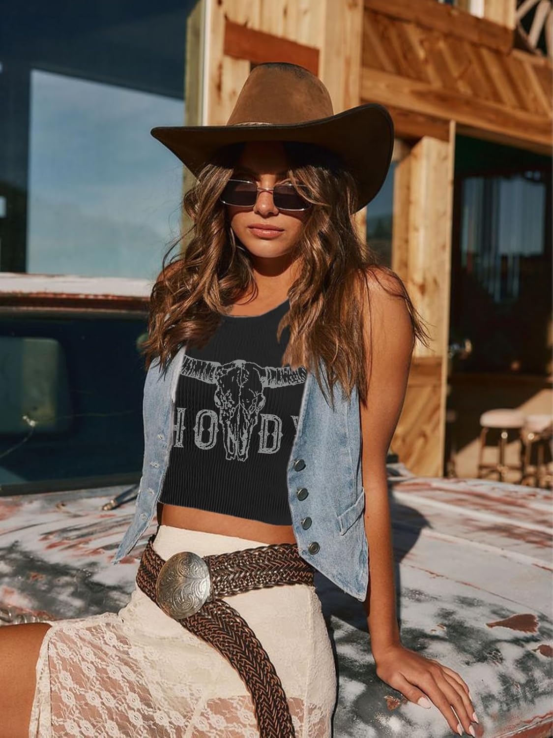 Sleeveless Cowgirl Crop Top for Women Summer Western Tank Tops Rodeo Cowboy Graphic Shirts Chic Country Concert Outfit - Image 2