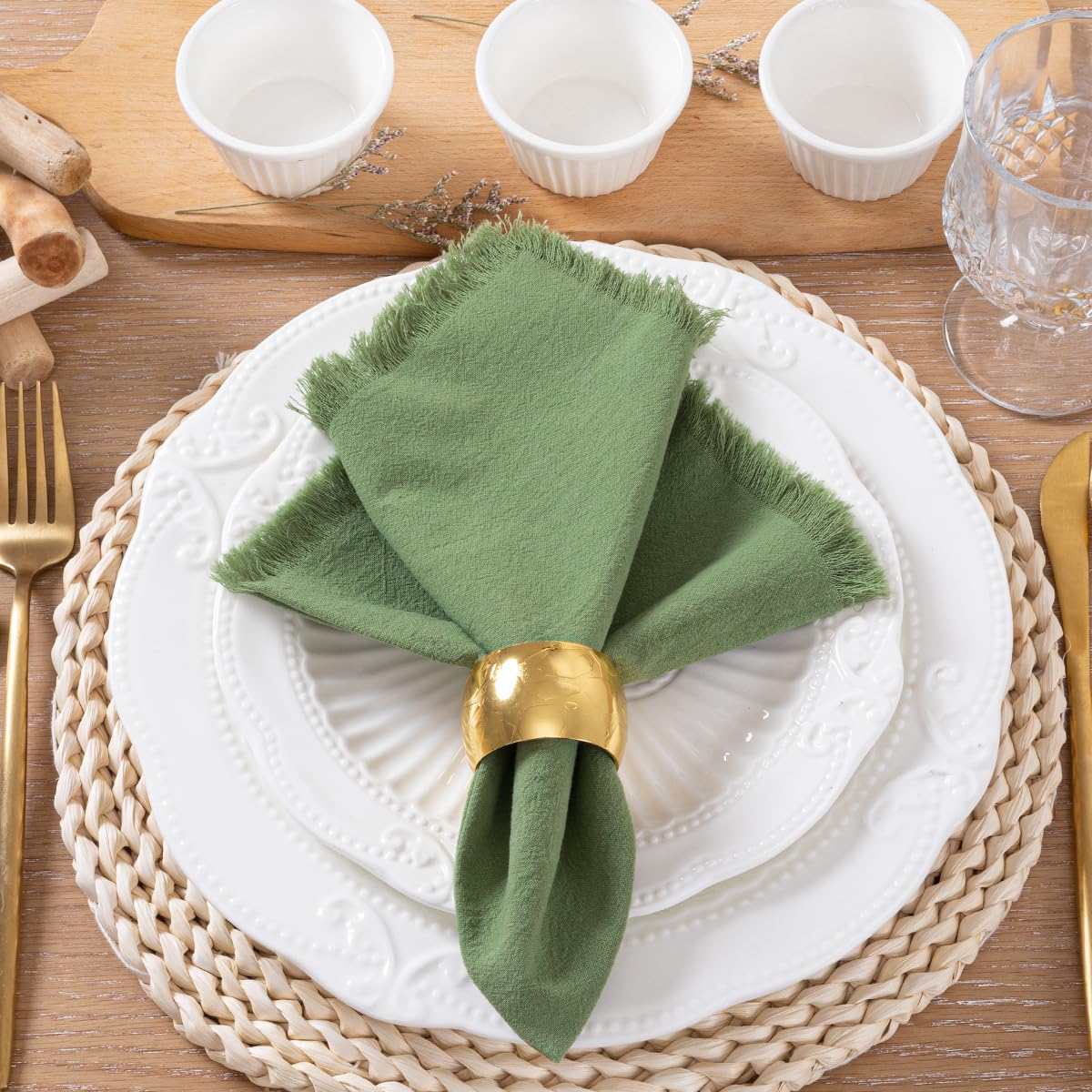 Ayuzawa Tovaglioli di stoffa fatti a mano in 100% cotone con frange, delicati tovaglioli per cene, feste, matrimoni e molto altro ancora, 45,7 x 45,7 cm, set da 4, colore: lavanda
