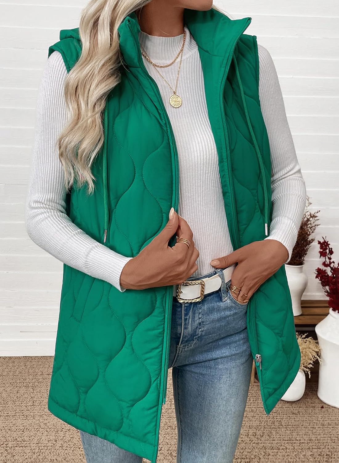 EVALESS Long Puffer Vest Women Sleeveless Hooded Puffer Jacket Lightweight Quilted Jackets Winter Warm Zip Up Coat Outerwear - Image 4