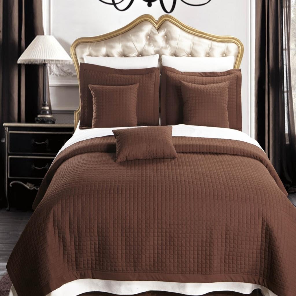 6 Piece Cal King Size, Chocolate Brown Color, Super Luxurious Wrinke Free Reversible Checkered Coverlet/Quilt Bedding Ensemble Set with Decorative Pillows
