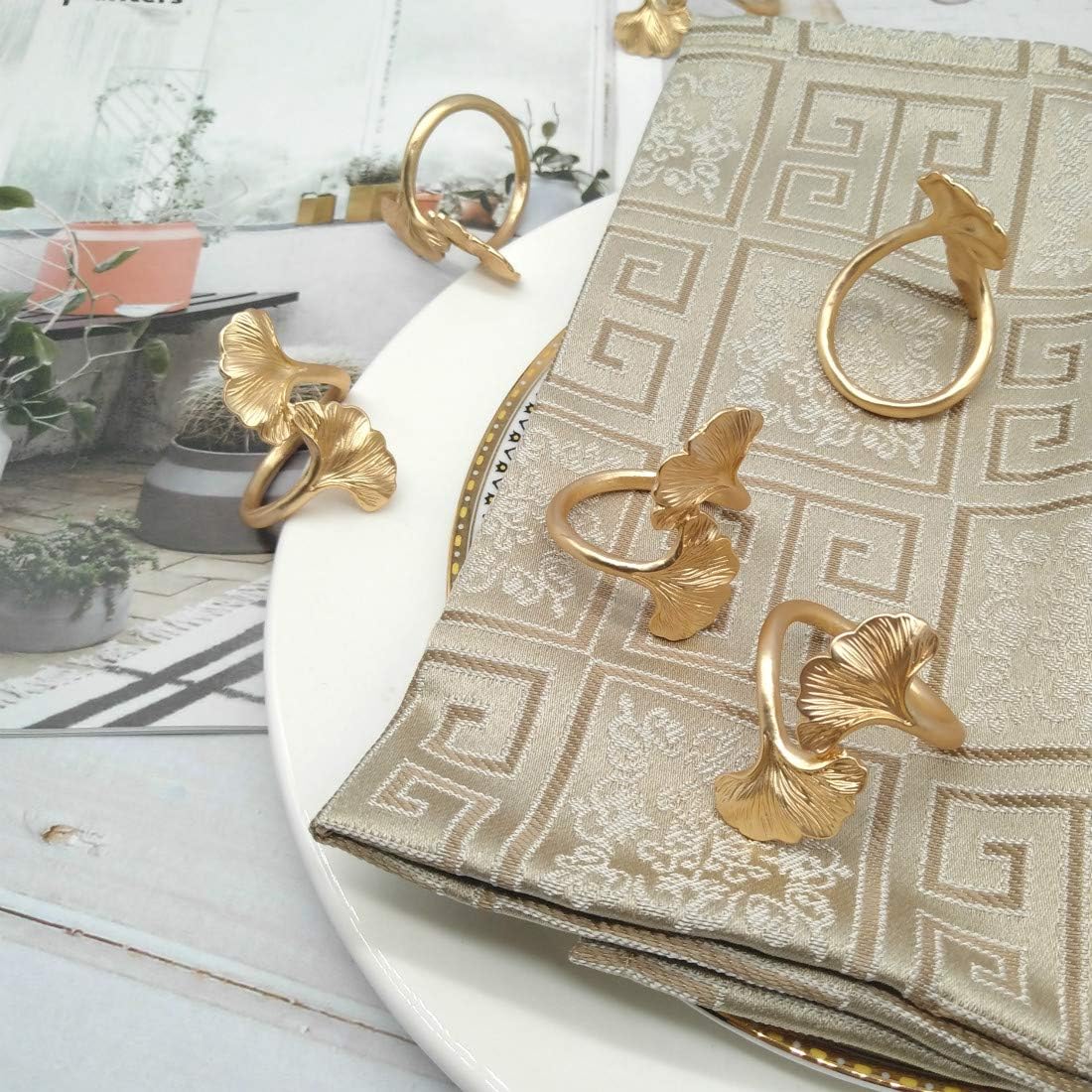Ginkgo Leaf Napkin Rings - Set of 6 Natural Metal Napkin Holders for Wedding Party and Daily Use, a Beautiful complement to Your Dinner Table Décor (Golden)