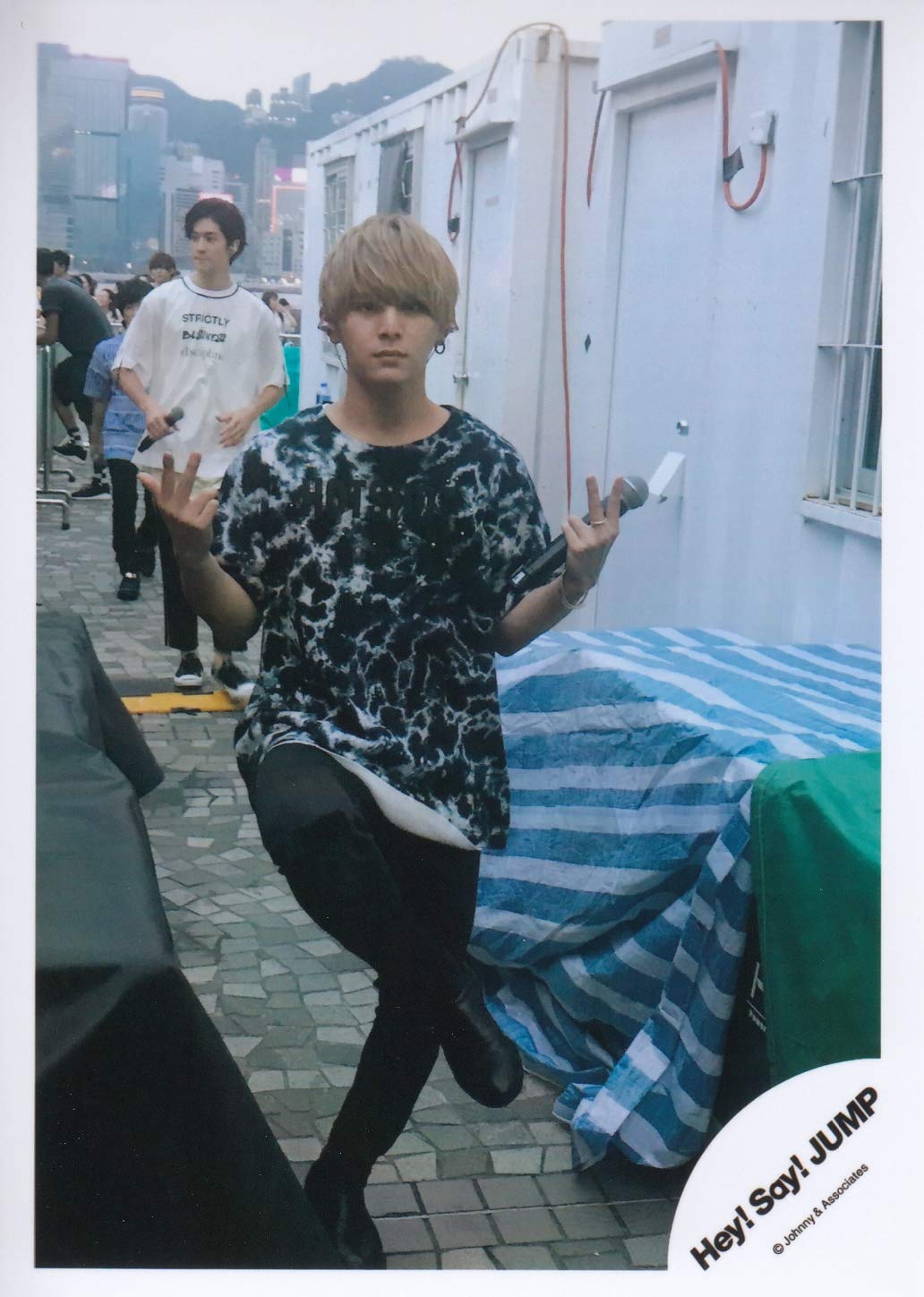 Amazon.co.jp: Hey! Say! JUMP 公式生写真（山田涼介）HY00194 : おもちゃ