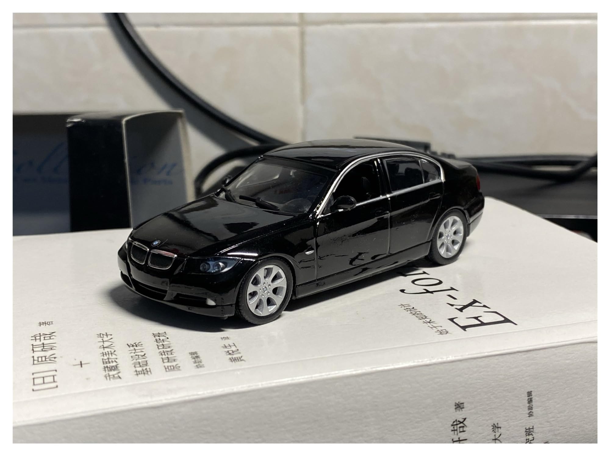 Auto In Miniatura 1 43 Per BMW Serie 3 E90 330 Simulation Edition Mini Modello Auto In Lega Giocattolo Pressofusa In Metallo