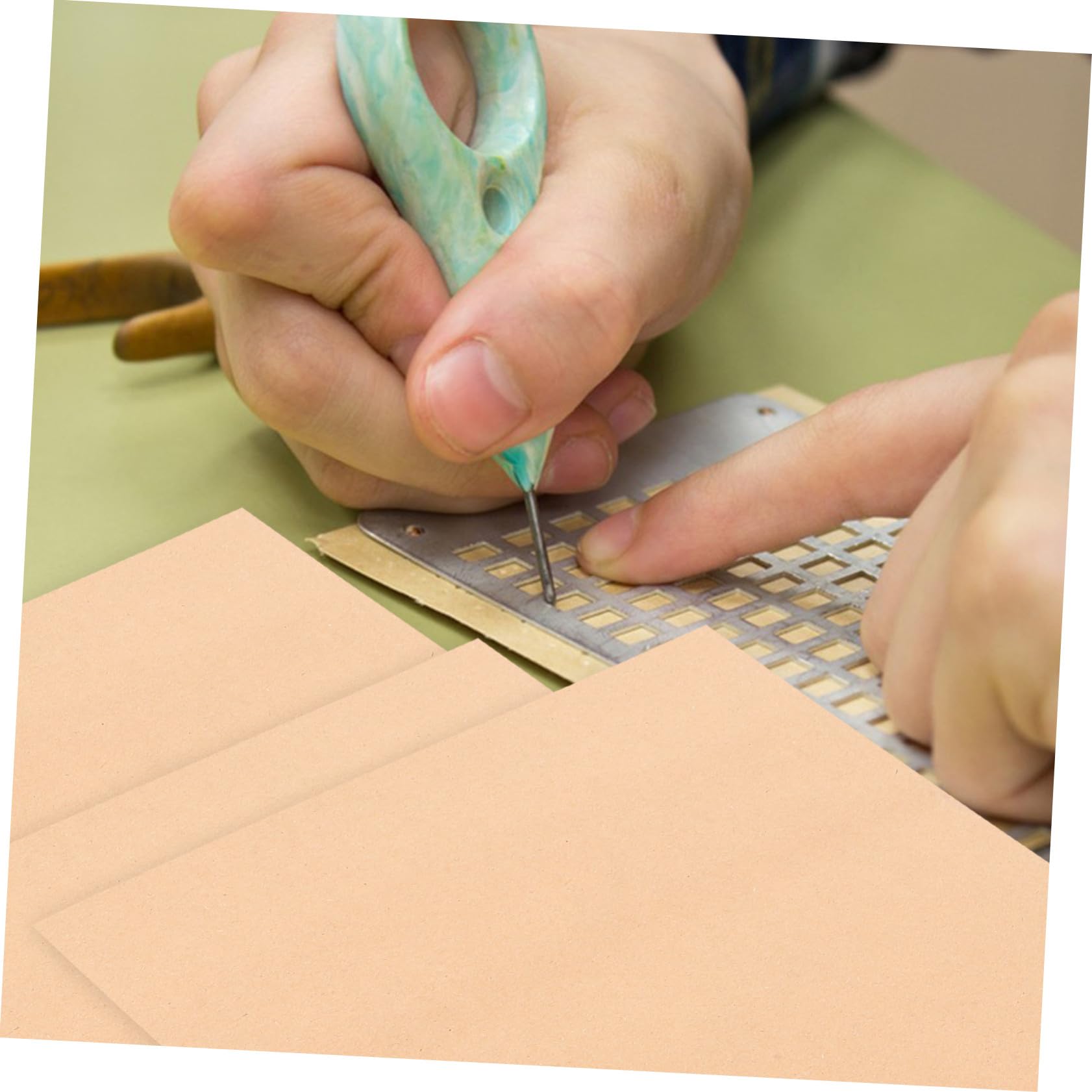 ORFOFE 20 Piezas Papel Braille Grueso para Práctica y Aprendizaje Resistentes y Suaves Aptas para Tablero de Escritura Braille para Estudiantes y Docentes Paquete de Unidades para
