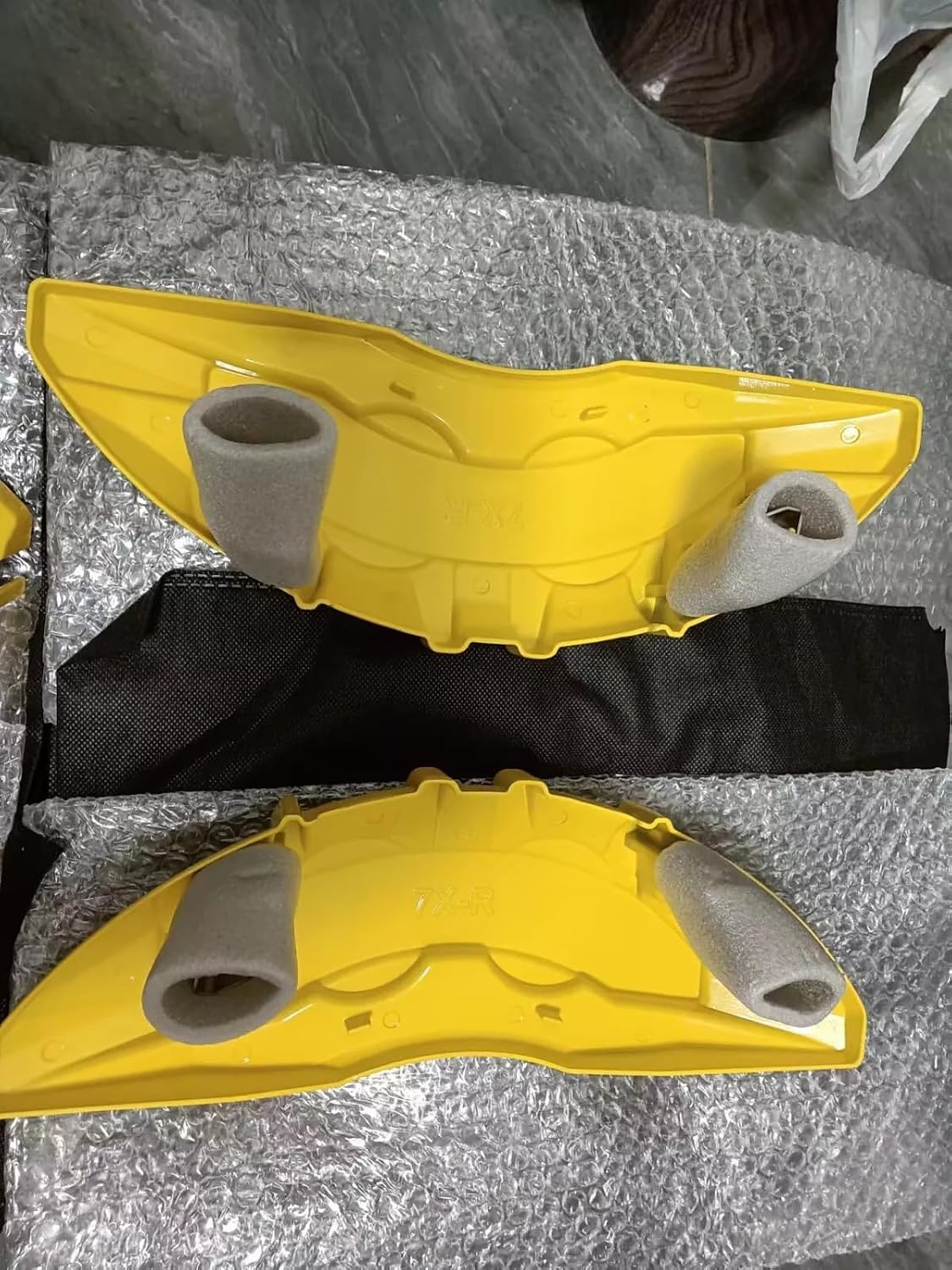 Yellow 4Pcs Aluminum Alloy Brake Caliper Covers Compatible with Range Rover/Land Rover DEFENDER/DISCOVERY/SV SE Front &Rear Performance Automotive Accessory