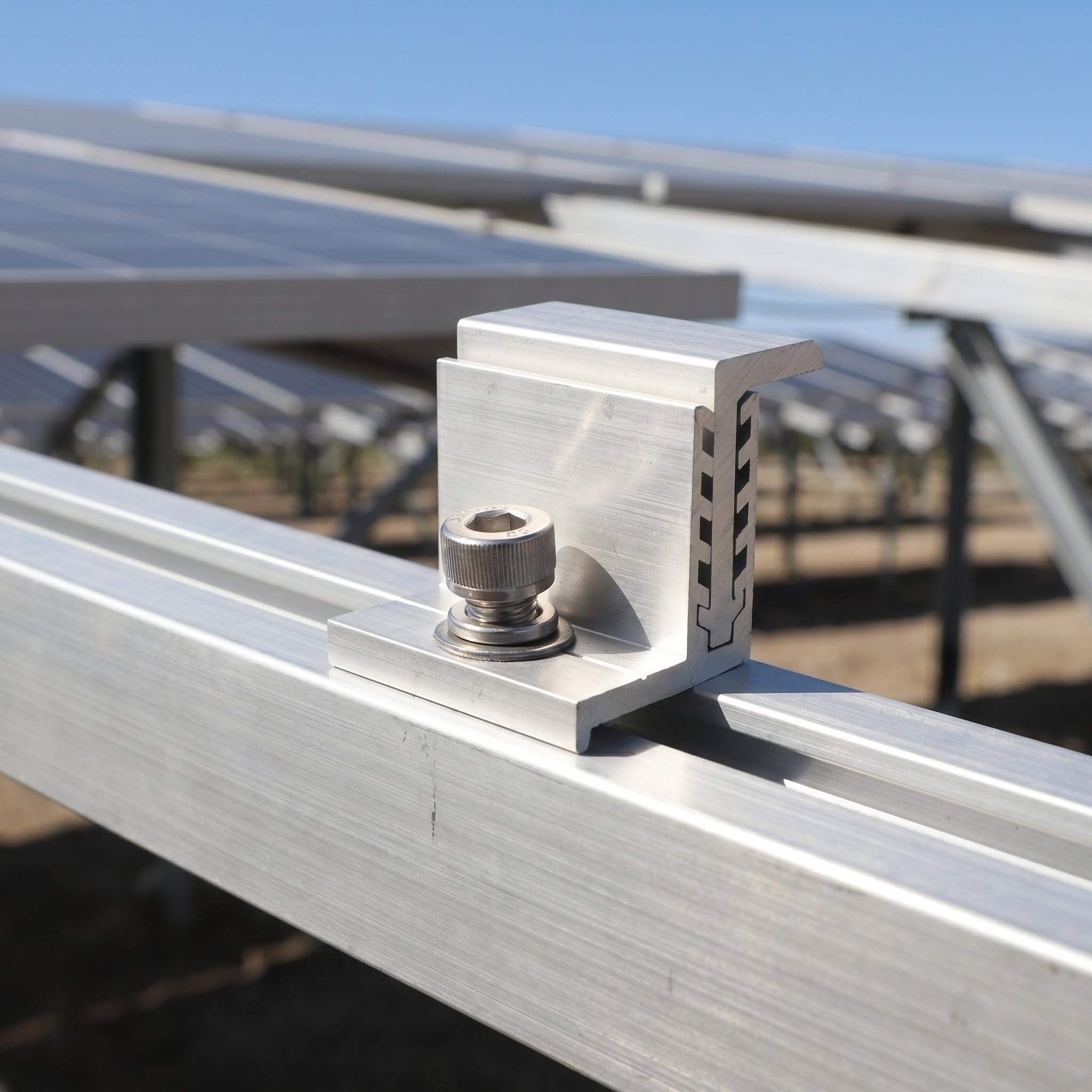 Staffe Fotovoltaiche Regolabili per Pannelli Solari 30-50mm