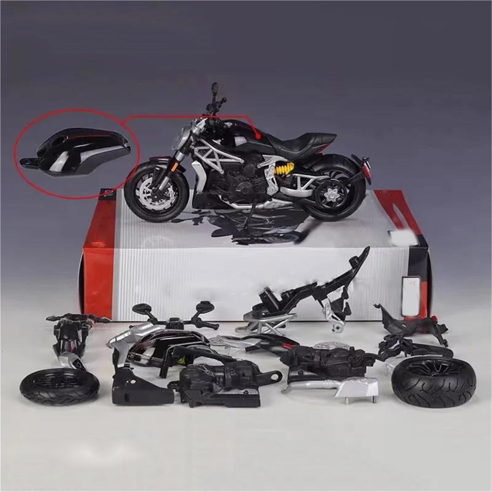 Modelo a Escala de Moto Moto De Juguete En Miniatura 1:12 para Ducati X Diavel S, Versión para Ensamblar, Modelo Motocicleta Aleación, Metal Fundido A Presión, Regalo
