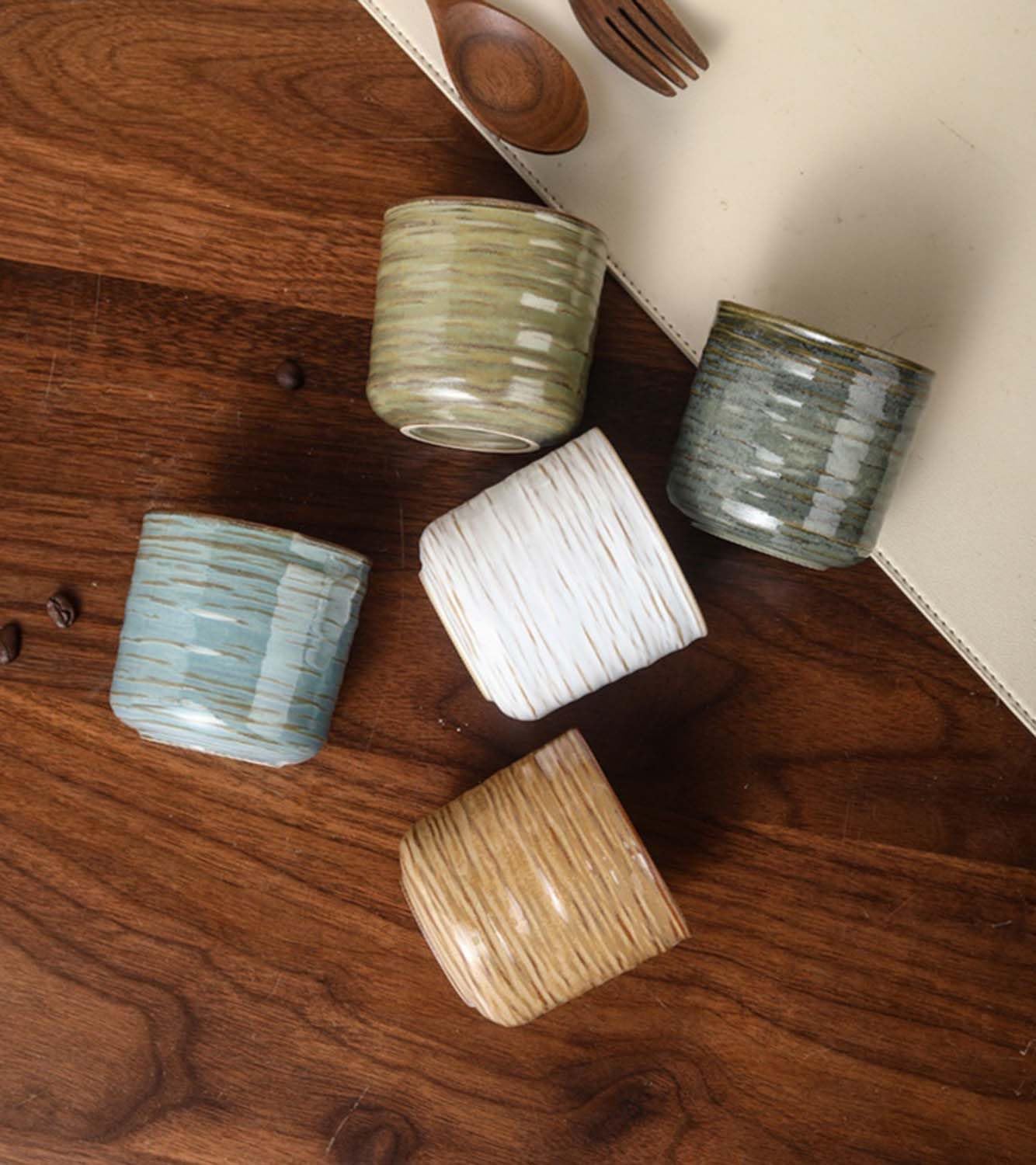 Japanese retro ceramic teacups, coffee cups, and water cups, suitable for restaurants, homes, and offices, copper.