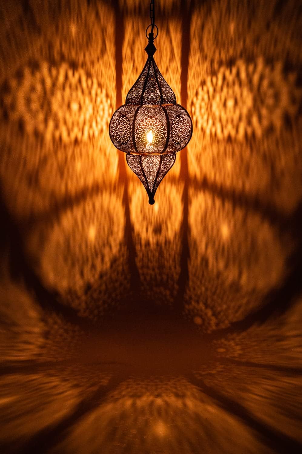 Orientalische Lampe Pendelleuchte Lunar Schwarz 40cm E27 Lampenfassung | Marokkanische Ramadan Hängeleuchte Leuchte aus Marokko | Orient Lampen für Wohnzimmer Küche oder Hängend über den Esstisch