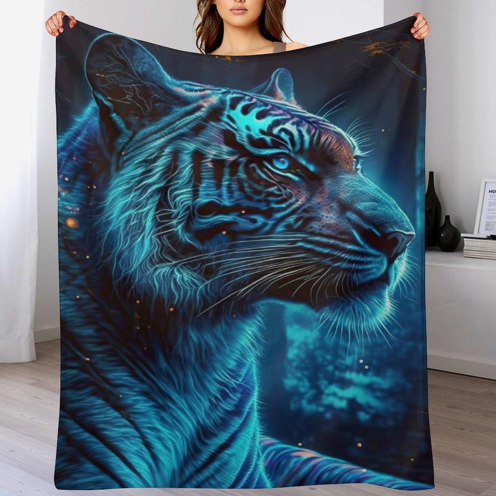 Couverture polaire tigre pour des soirées cocooning chaleureuses sur votre canapé