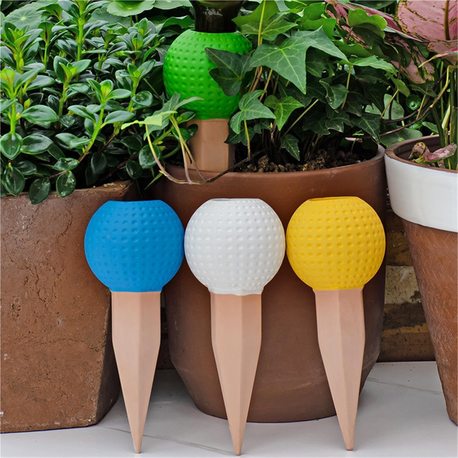 Cônes pour arrosage Dispositifs d'arrosage for plantes en terre cuite, globes de Golf, piquets, jardinière(4 Piece)