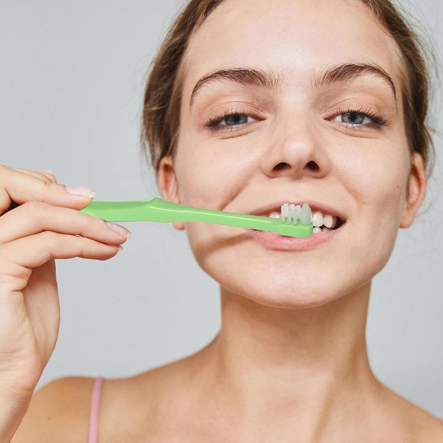 Holibanna 4pcs Interdental Brushes Soft Bristles and Small Brush Head for Daily Teeth Cleaning, Ergonomic Tapered Toothbrushes for Oral Care and Travel Use