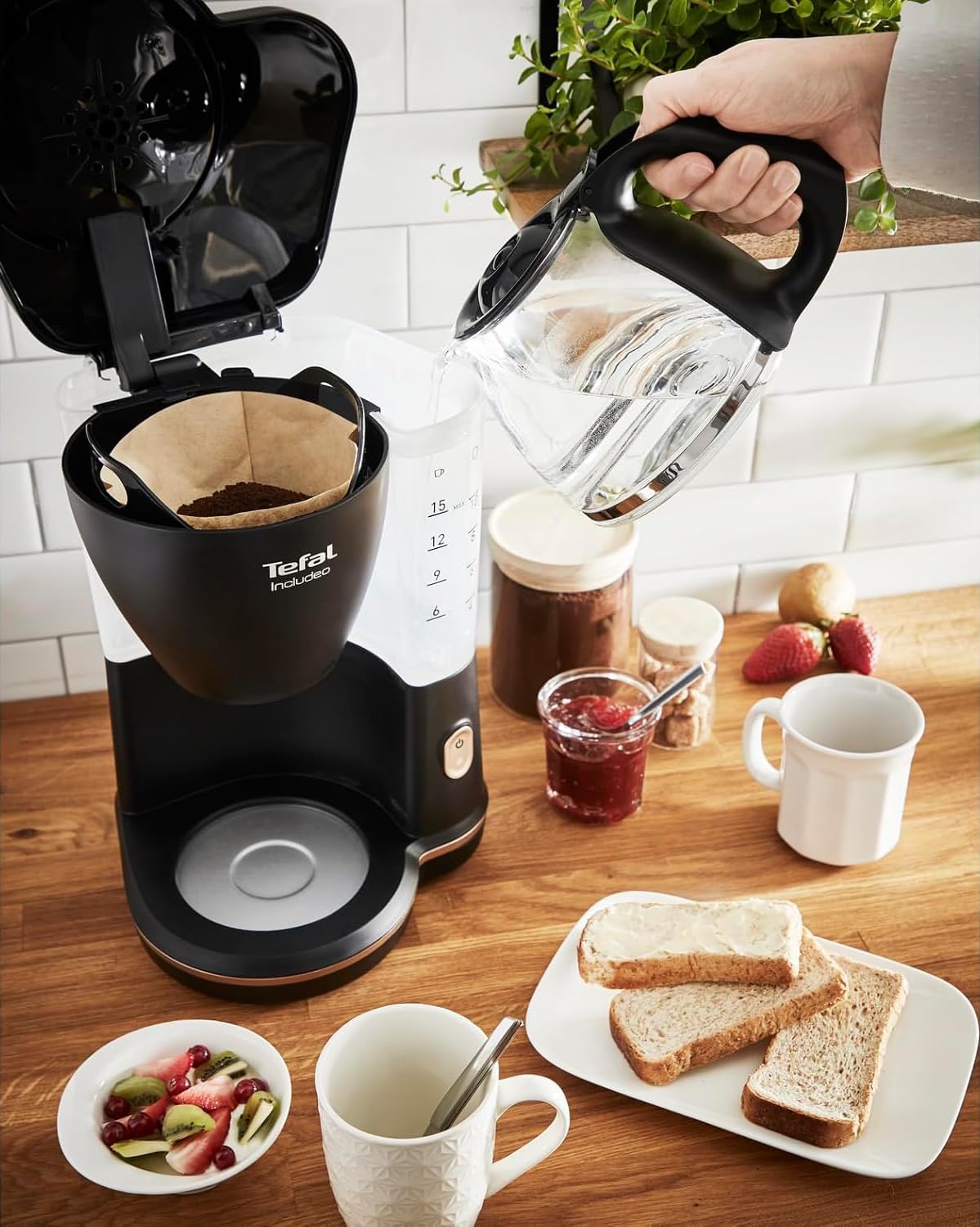Tefal Includeo Filterkaffeemaschine, extrem einfach zu bedienende Kaffeemaschine, geeignet für Rechts- und Linkshänder, automatische Deckelöffnung, 1,25 l, 10 bis 15 Tassen, CM533811