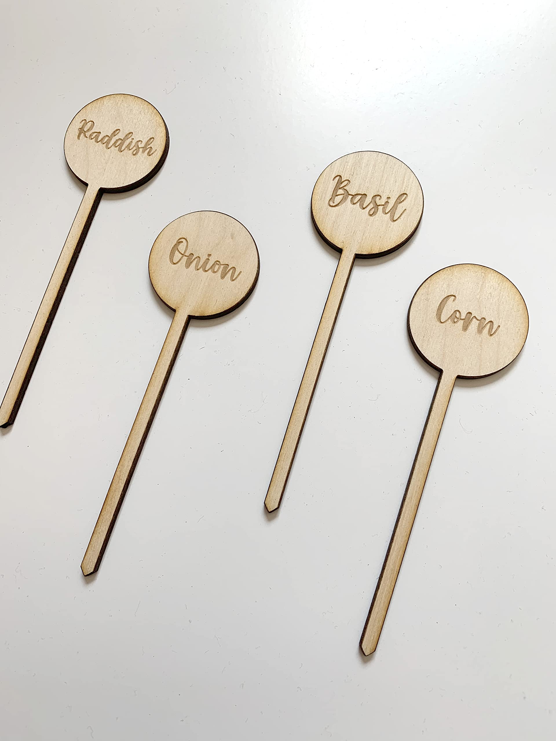 1 piece garden plant stake wreath Custom Any name tag laser engraved birch wood for herb veggie vegetable plants tomato carrot indoor plant (broccoli)