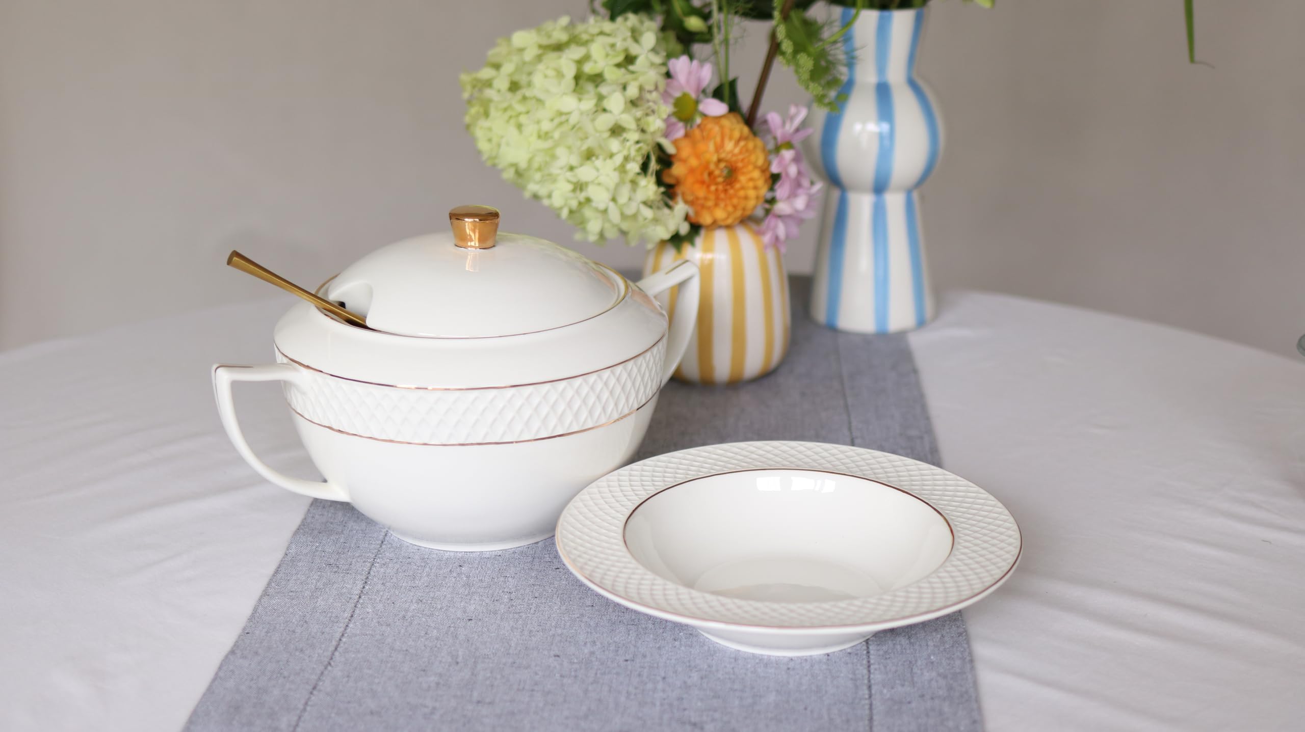 Wilmax – głęboki talerz ze złotym wzorem – 6 sztuk – Ø 22,5 cm – biały talerz do zupy z porcelany – 450 ml – nadaje się do mycia w zmywarce – talerz śniadaniowy – talerz do ciasta