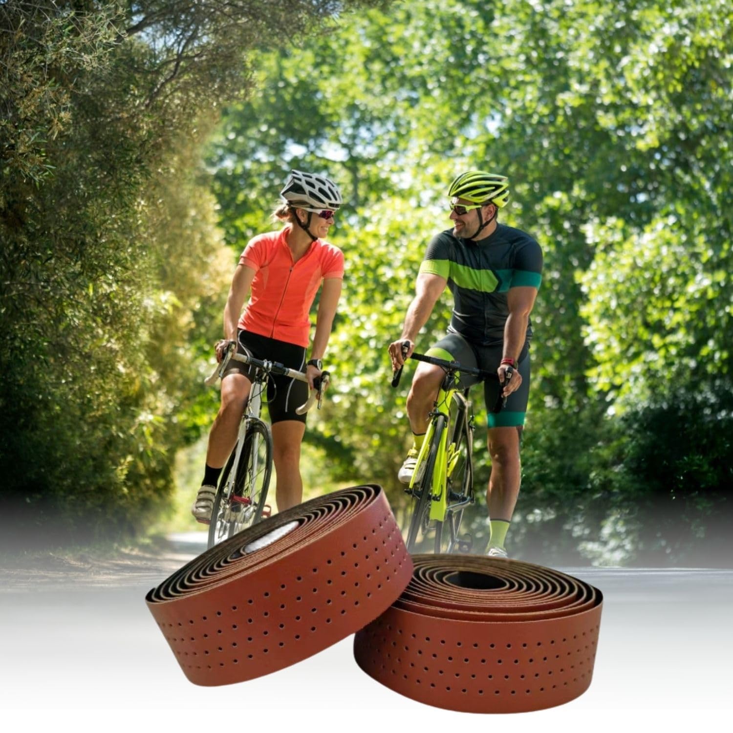 Nastro Manubrio per Bici da Corsa E Gravel - Impermeabile Antiscivolo e Ammortizzante - Finitura Effetto Pelle - Include Nastro Adesivo e Tappi Manubrio (Marrone)