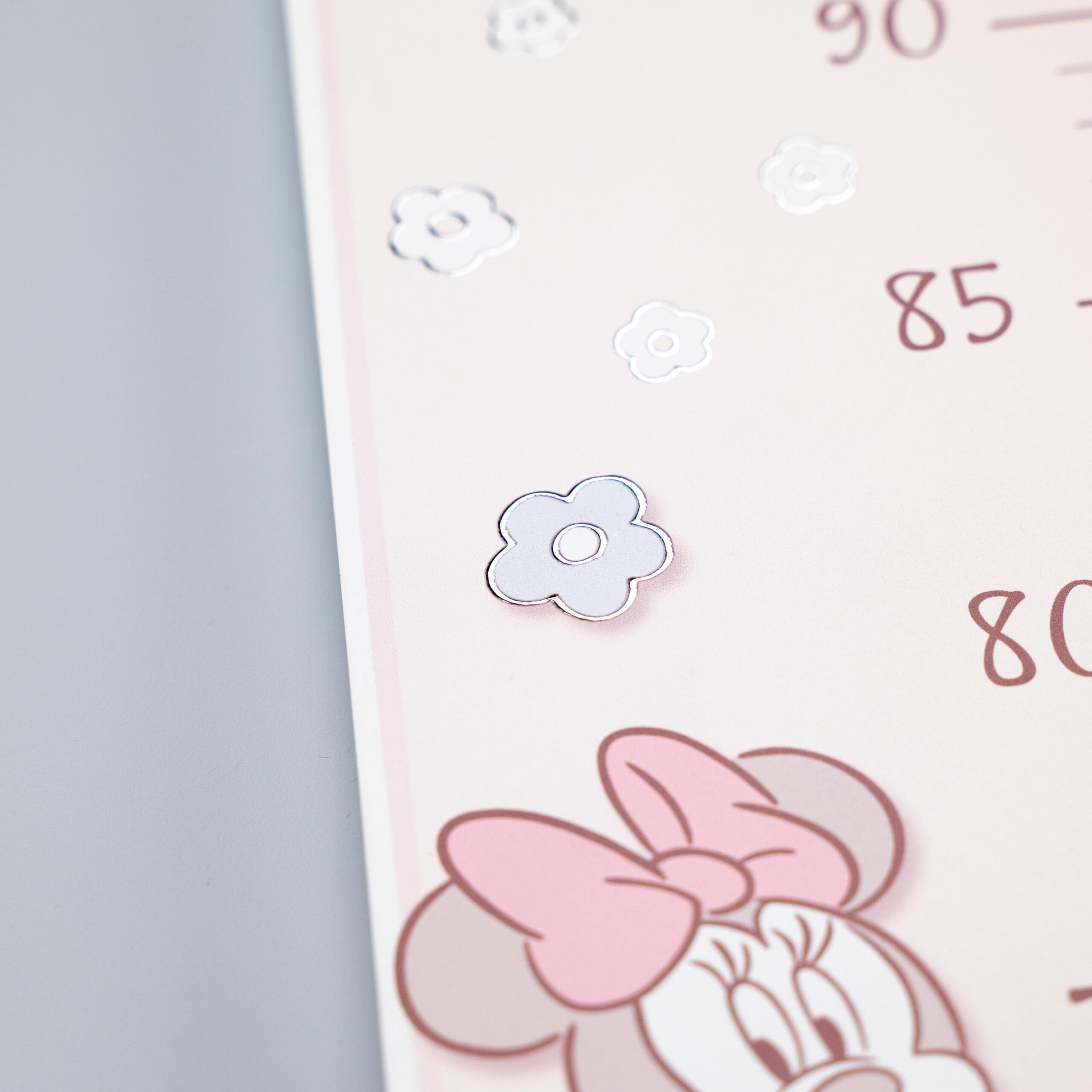 VALENTI & CO. Metro da Parete per Bambini Disney Minnie Rosa 3 Legno Dettagli in Argento 76x11 cm