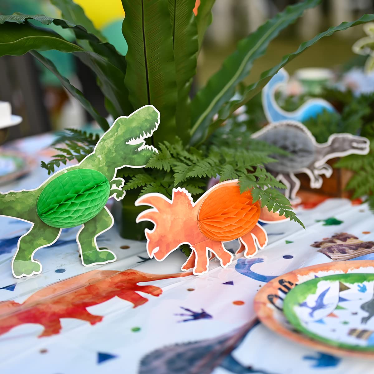 WERNNSAI Pin The Tail on The Dinosaur Party Game - 20'' x 29'' Dinosaur  Party Games for Kids Boys with 24 PCs Tails Watercolor Dino Birthday Party