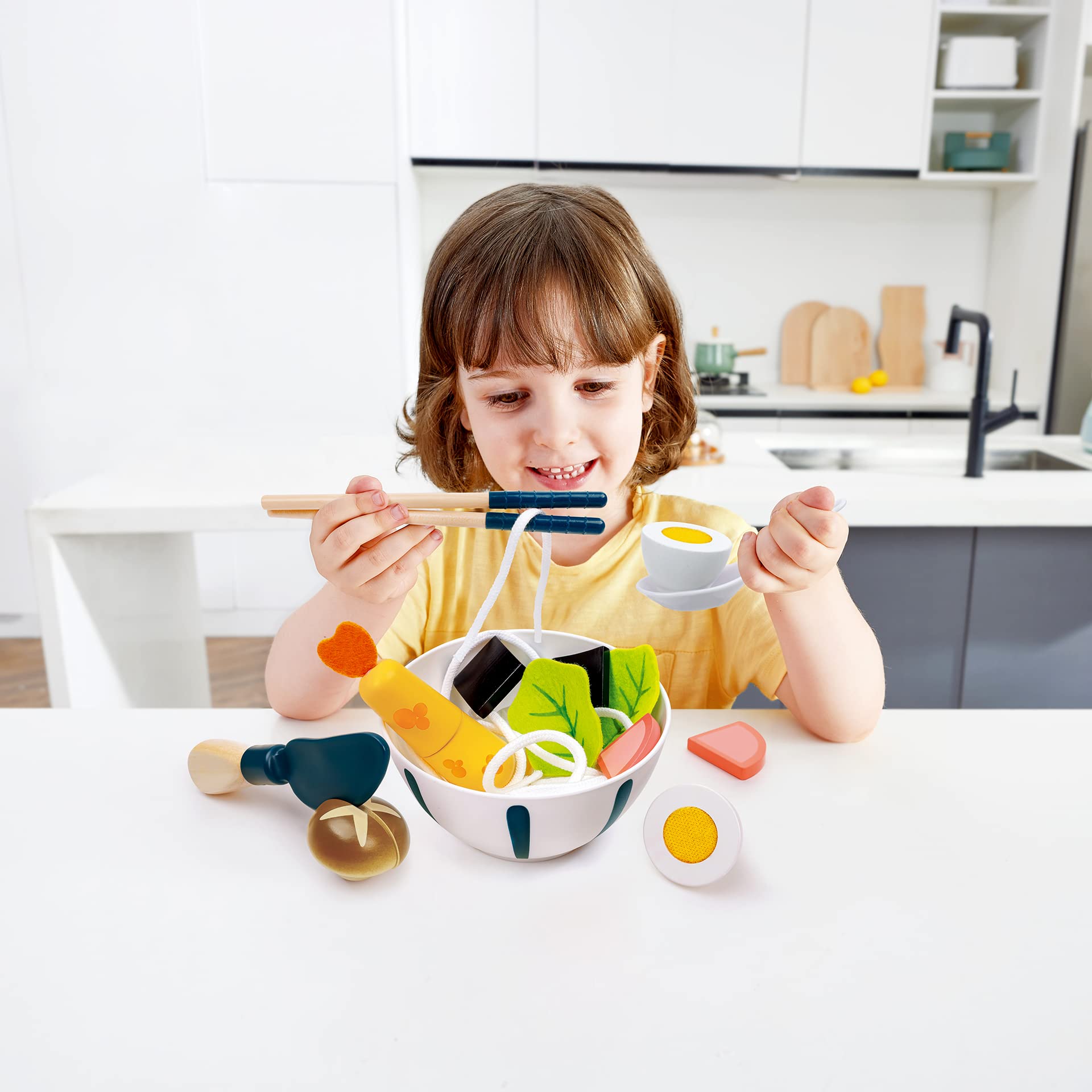 Set da cucina zuppa di noodle giapponese