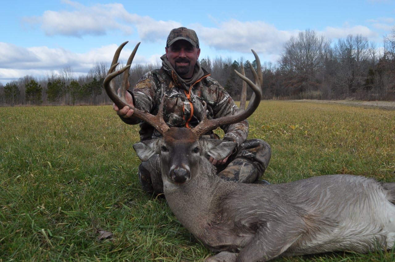 Max Attract - A Superior Deer Feed and Attractant Food Plot Seed for Both Deer and Turkey. Our Time Tested Blend and Proven to Provide Fall & Winter Attraction with Spring Nutrition. (20 LBS Bag)