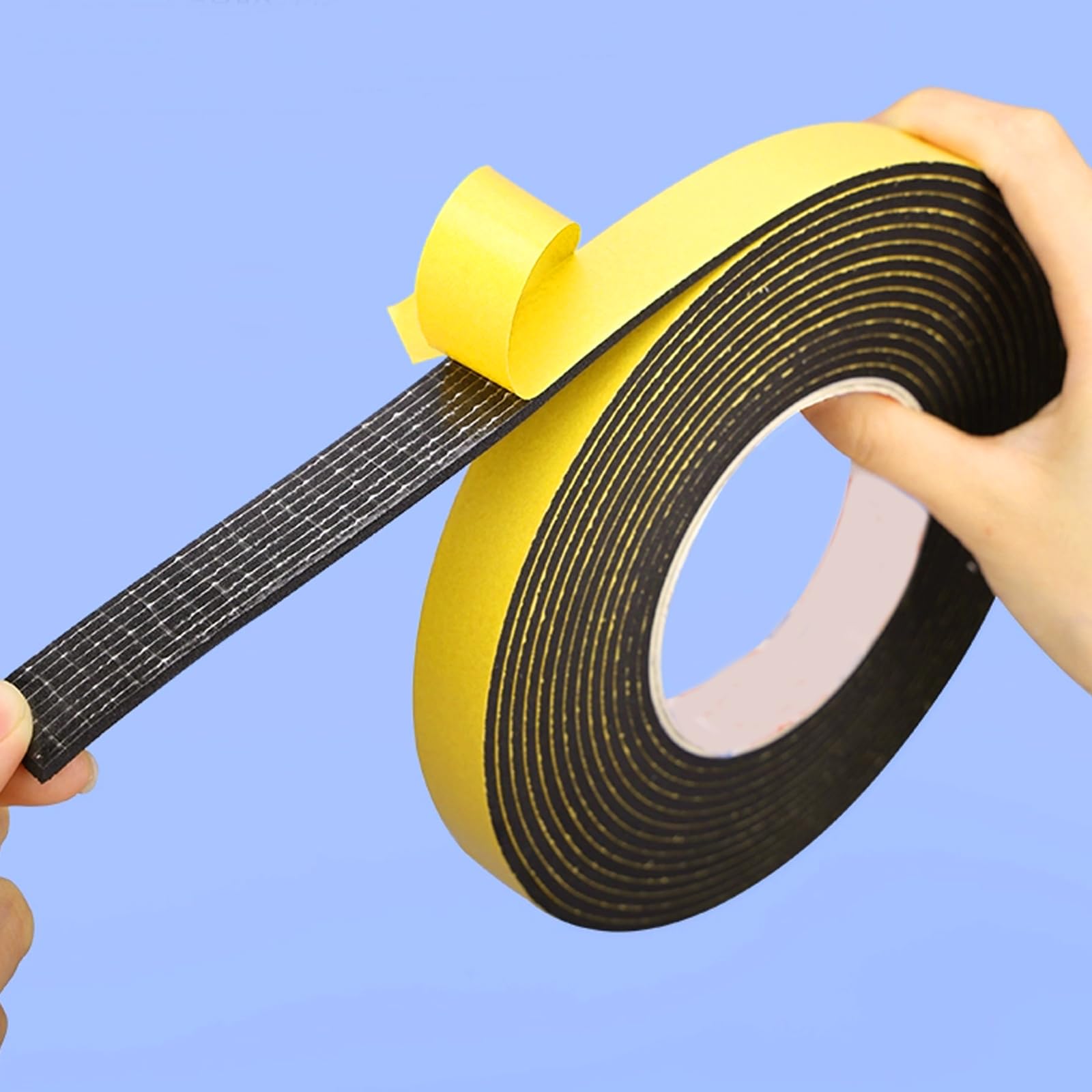 Nastro autoadesivo in schiuma,12 mm (larghezza) x 6mm (Spessore),guarnizione in gomma per porte e finestre,resistente alle intemperie,anti-collisione,isolamento acustico (4m x 2 rotoli),nero